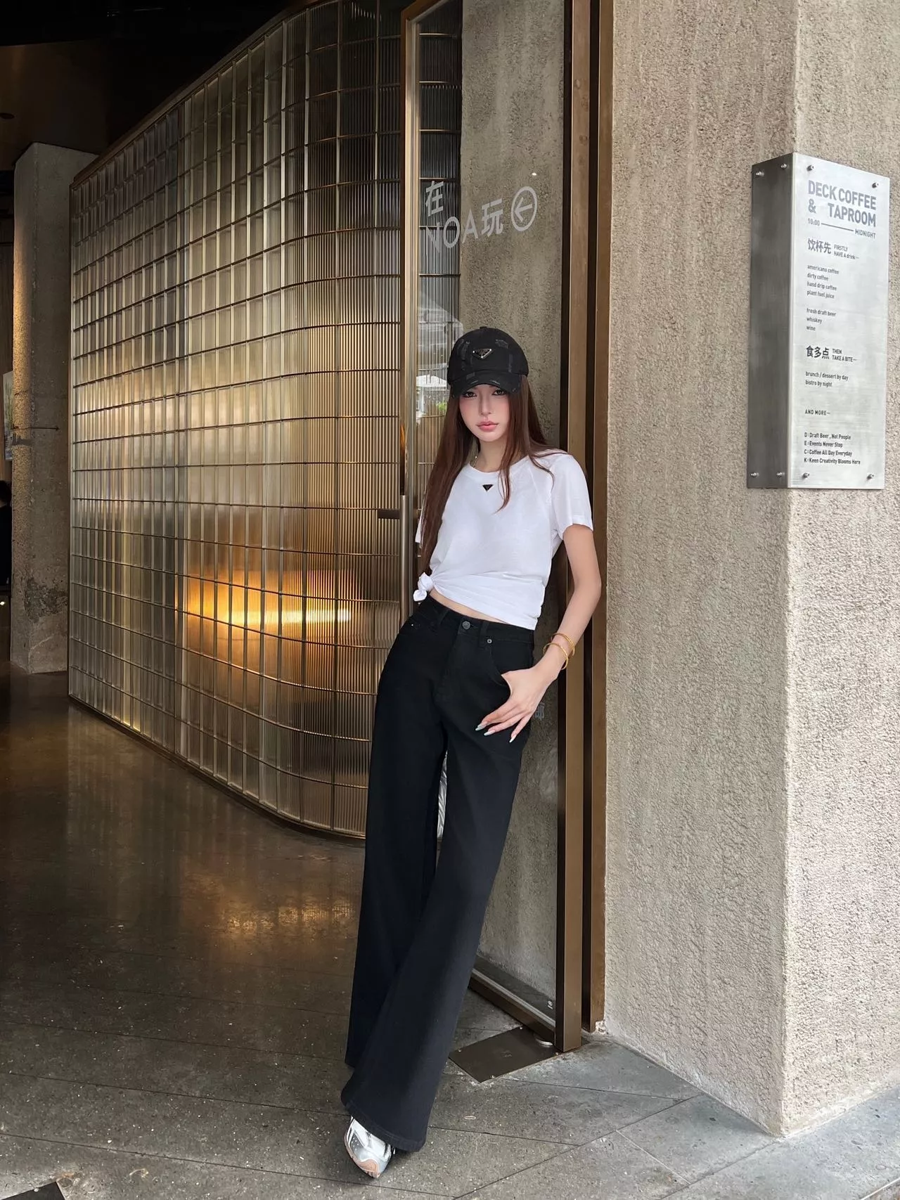 프라다 블랙 하이웨이스트 와이드 데님 팬츠 상세 이미지 17