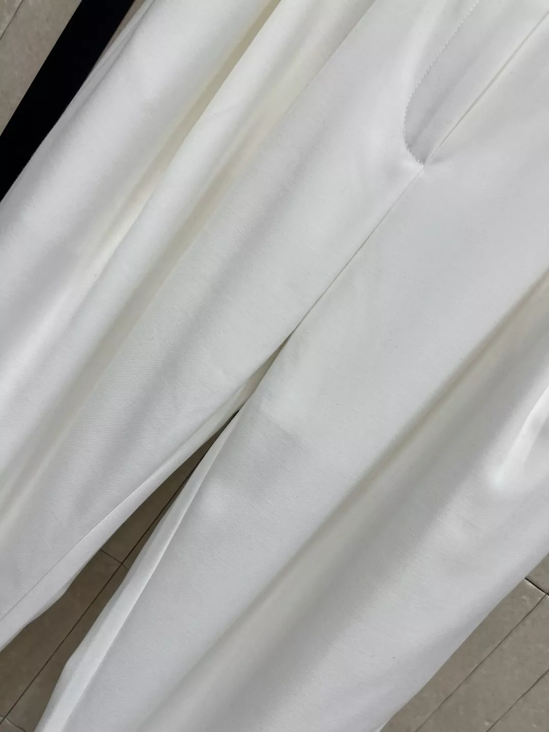 로에베 화이트 하이웨이스트 와이드 팬츠 상세 이미지 4