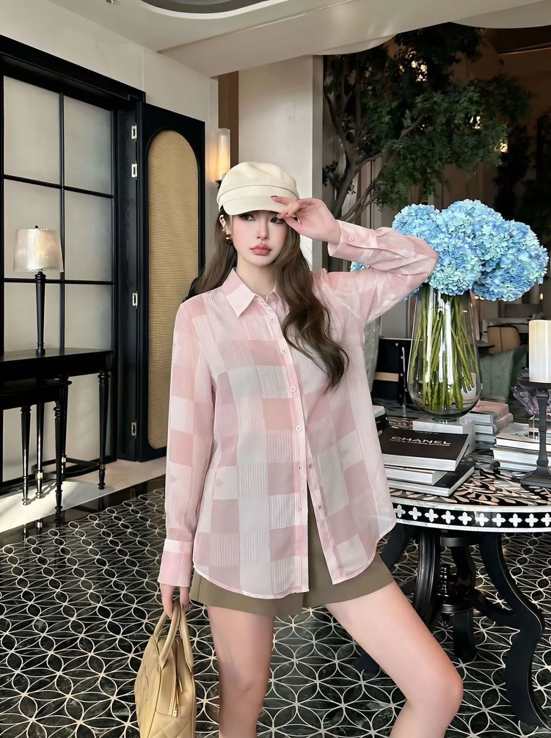 루이비통 체크 패턴 플랩 칼라 셔츠 상세 이미지 13