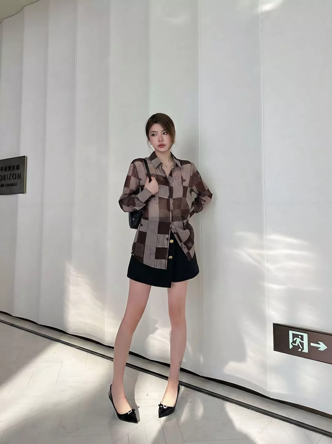 루이비통 체크 패턴 플랩 칼라 셔츠 상세 이미지 21
