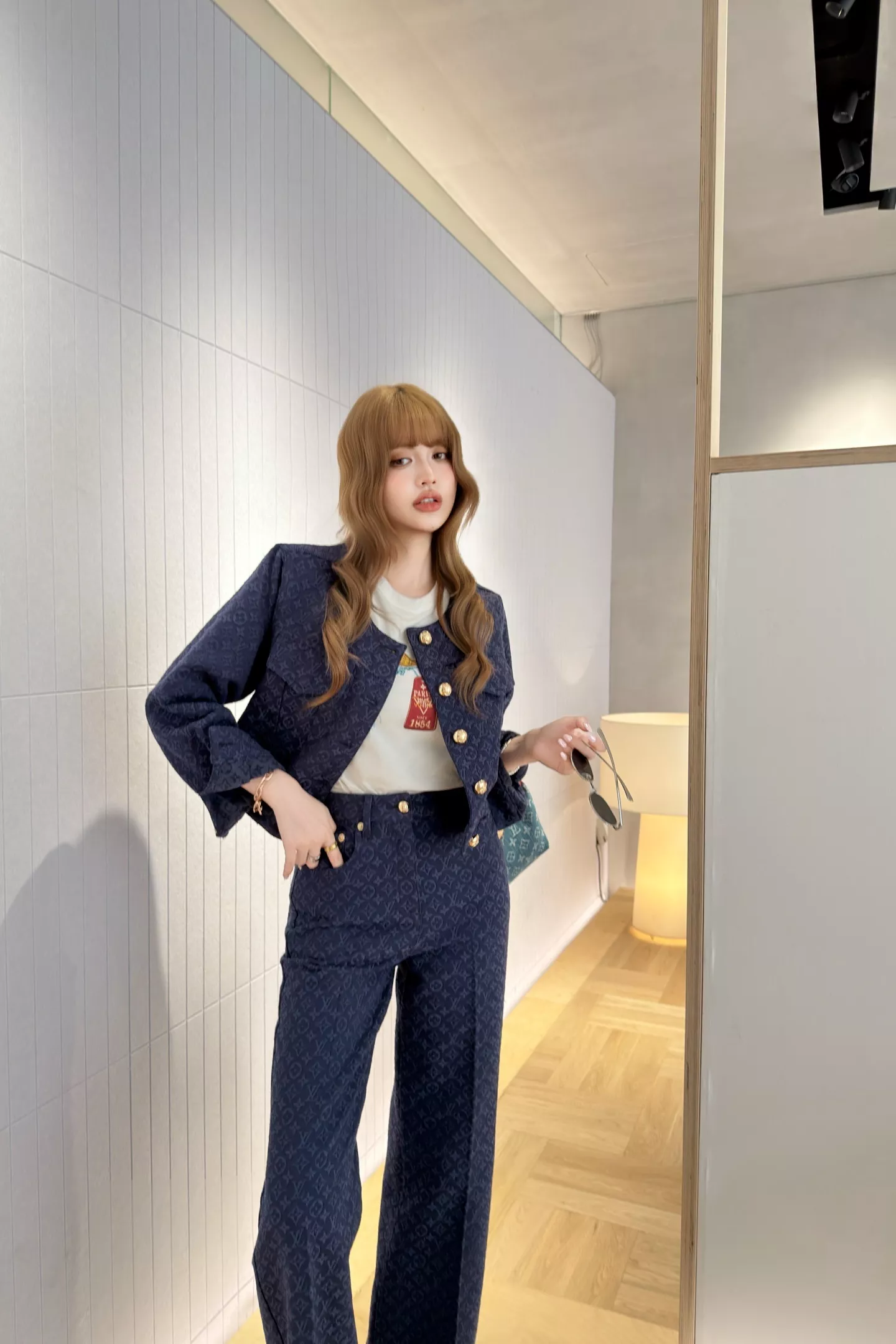 루이비통 자카드 모노그램 하이웨이스트 데님 팬츠 상세 이미지 19