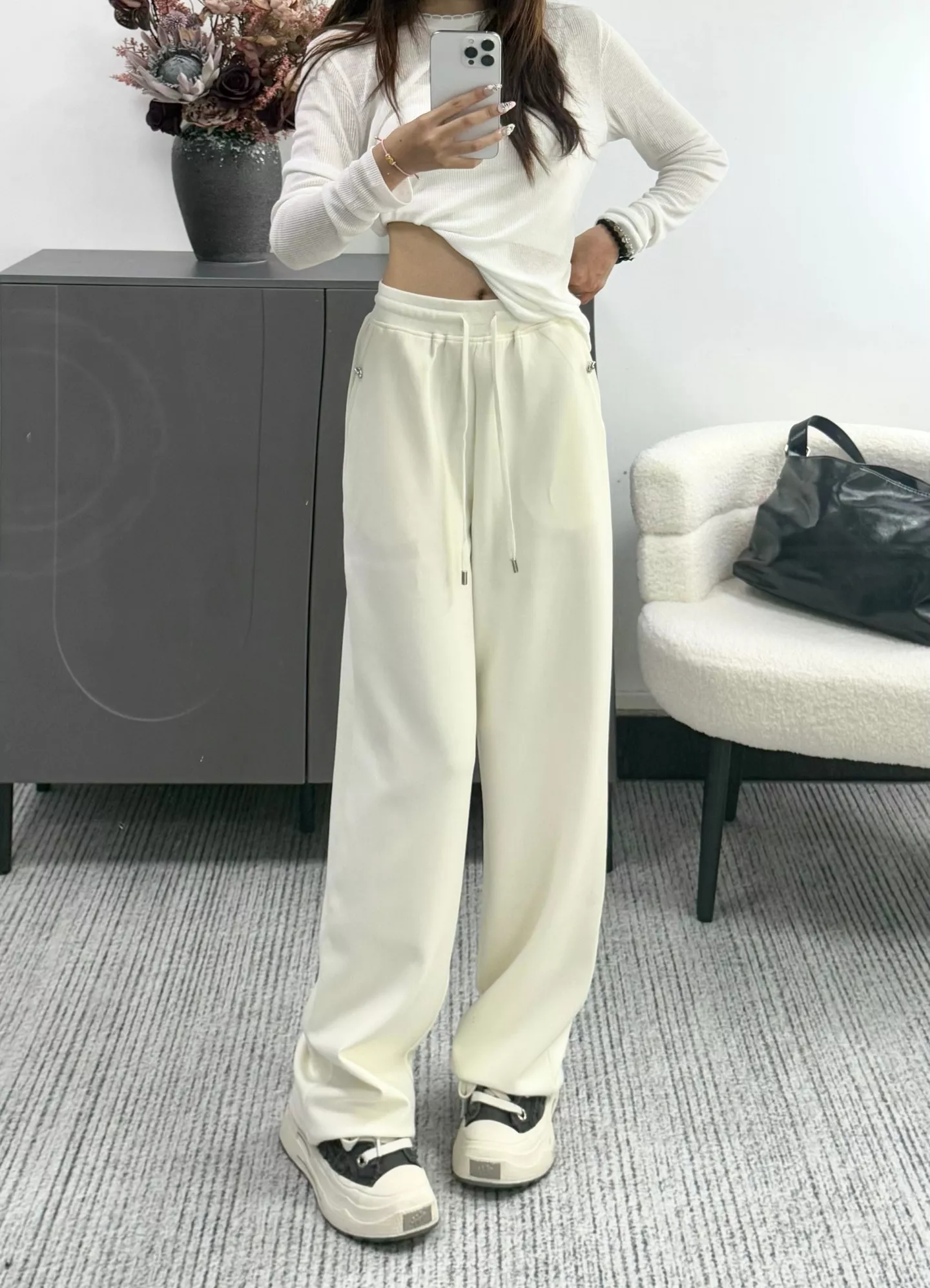 노브랜드 와이드 스트링 밴딩 팬츠 상세 이미지 28