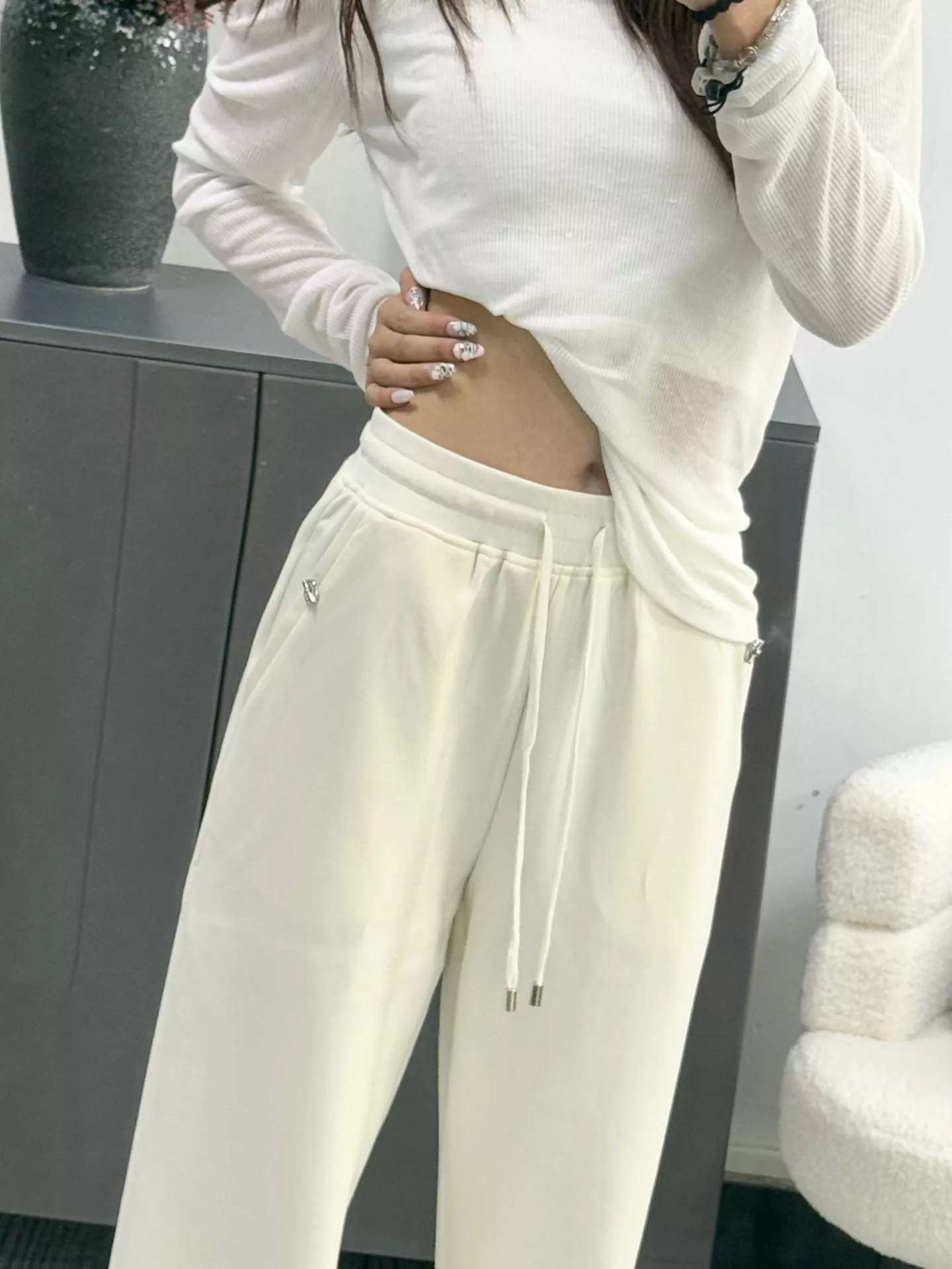 노브랜드 와이드 스트링 밴딩 팬츠 상세 이미지 25