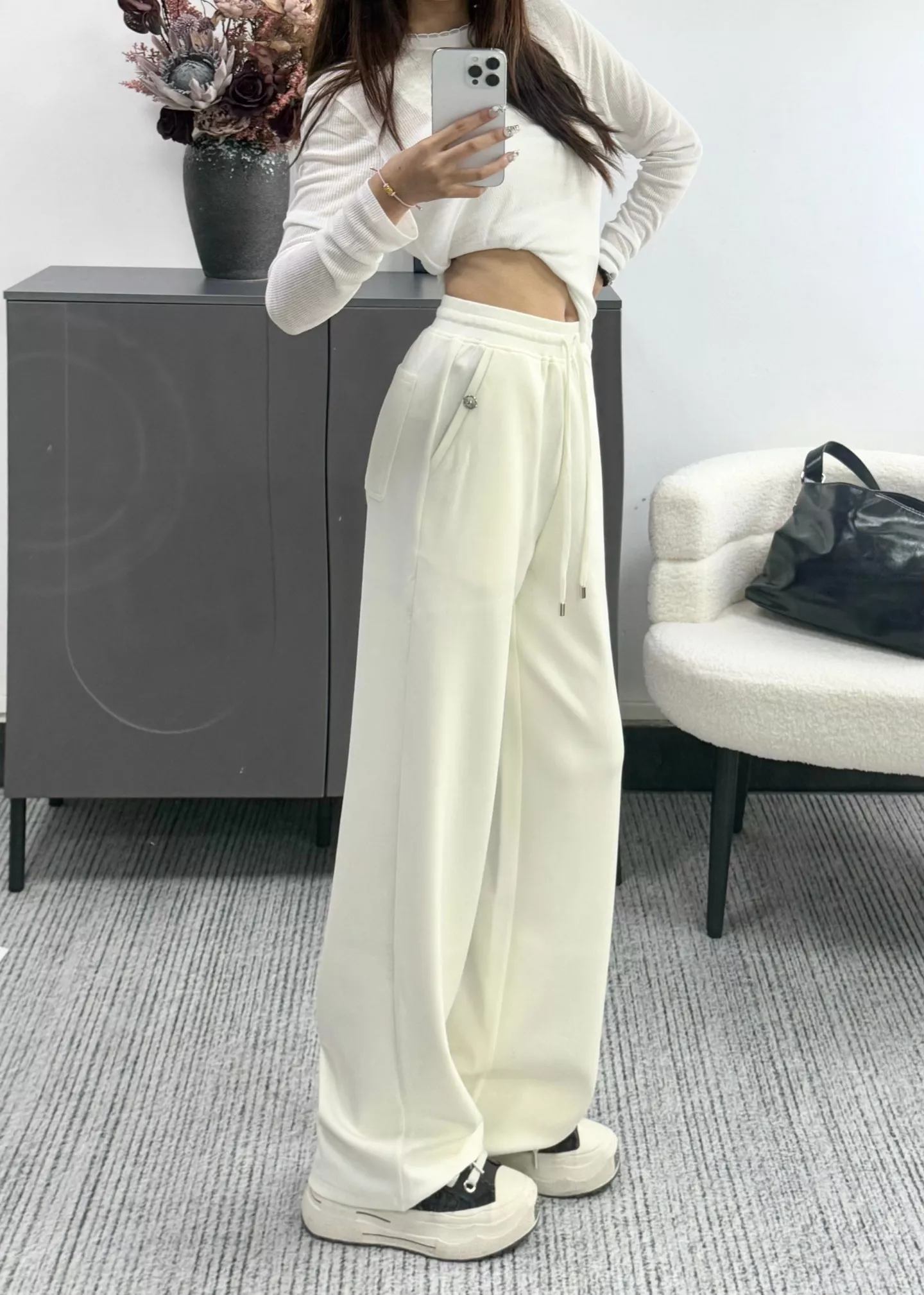 노브랜드 와이드 스트링 밴딩 팬츠 상세 이미지 23