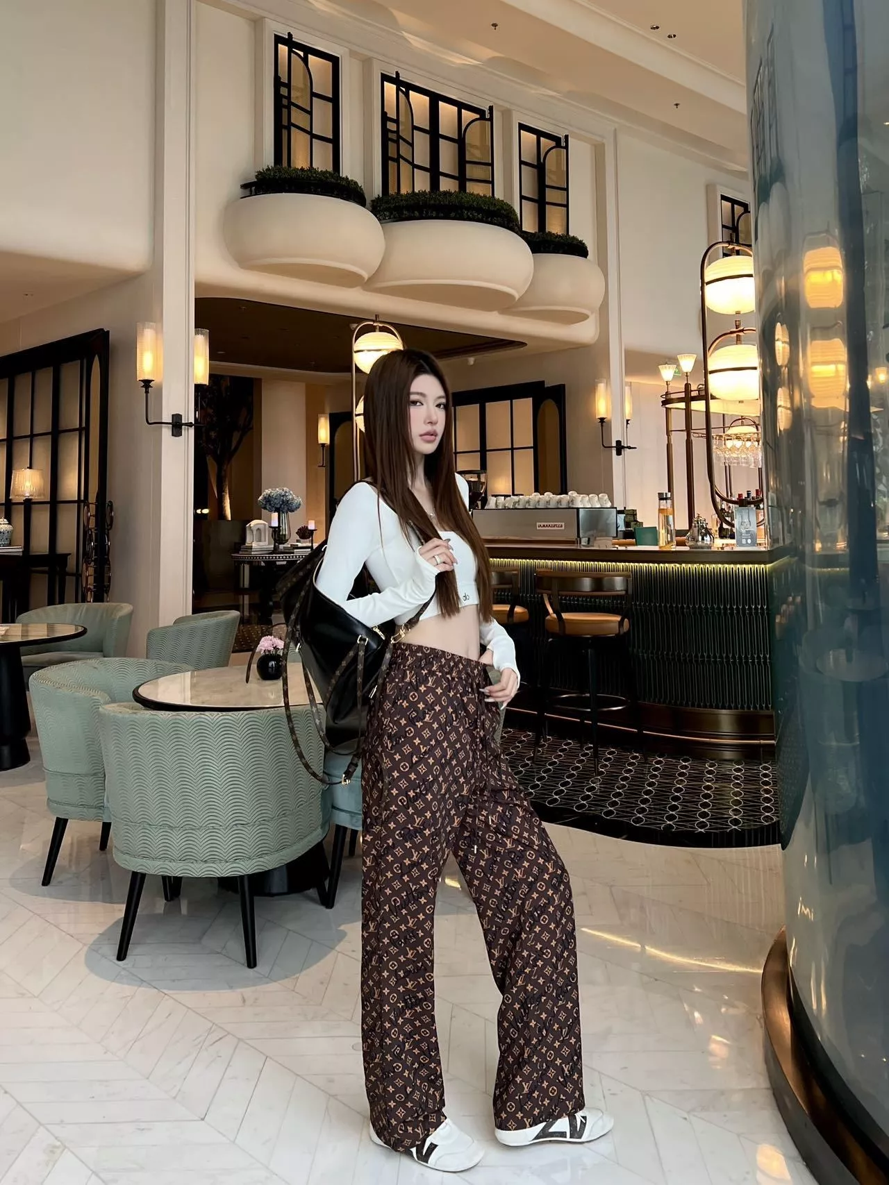 루이비통 모노그램 와이드 팬츠 상세 이미지 16