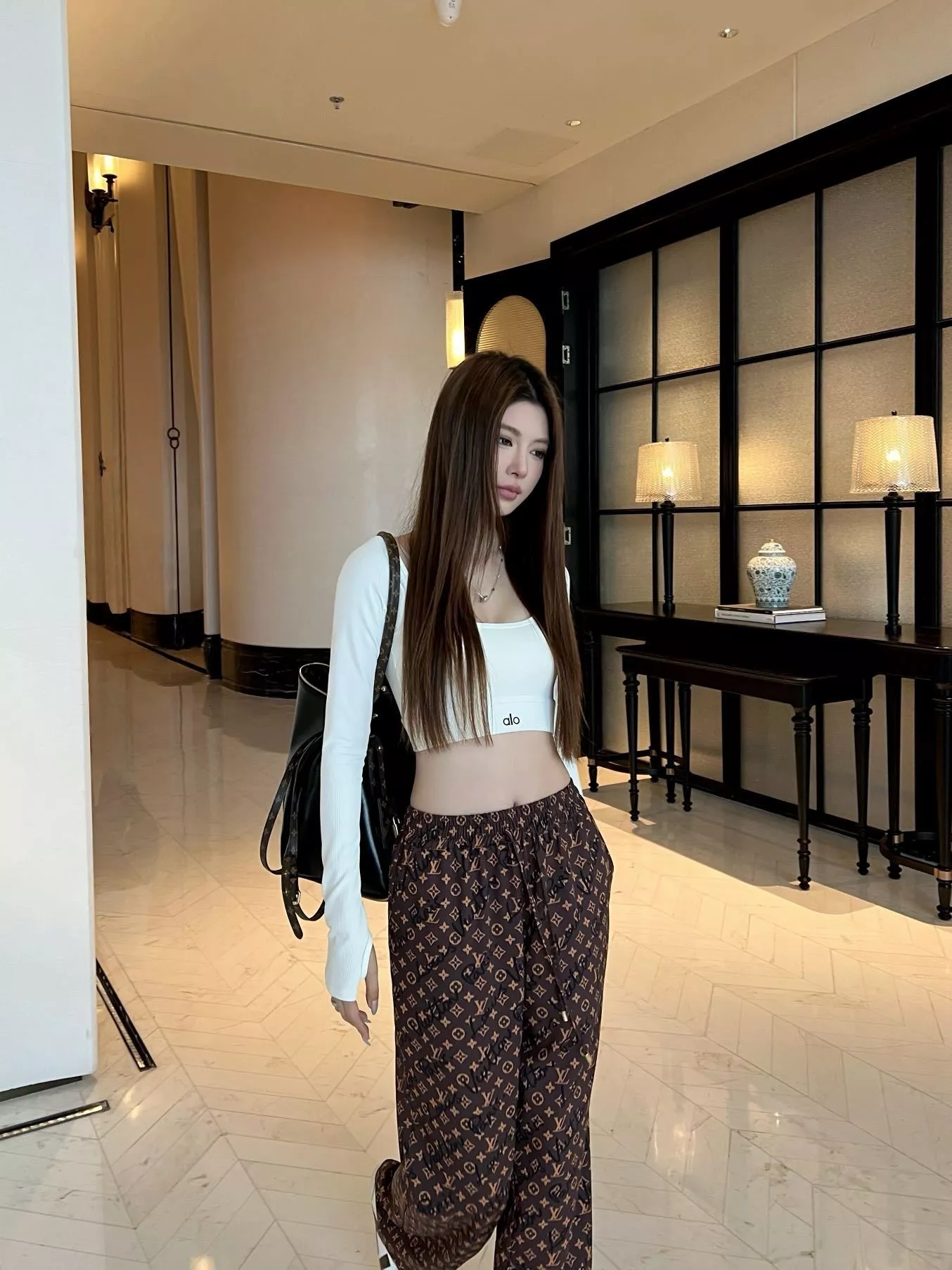 루이비통 모노그램 와이드 팬츠 상세 이미지 14