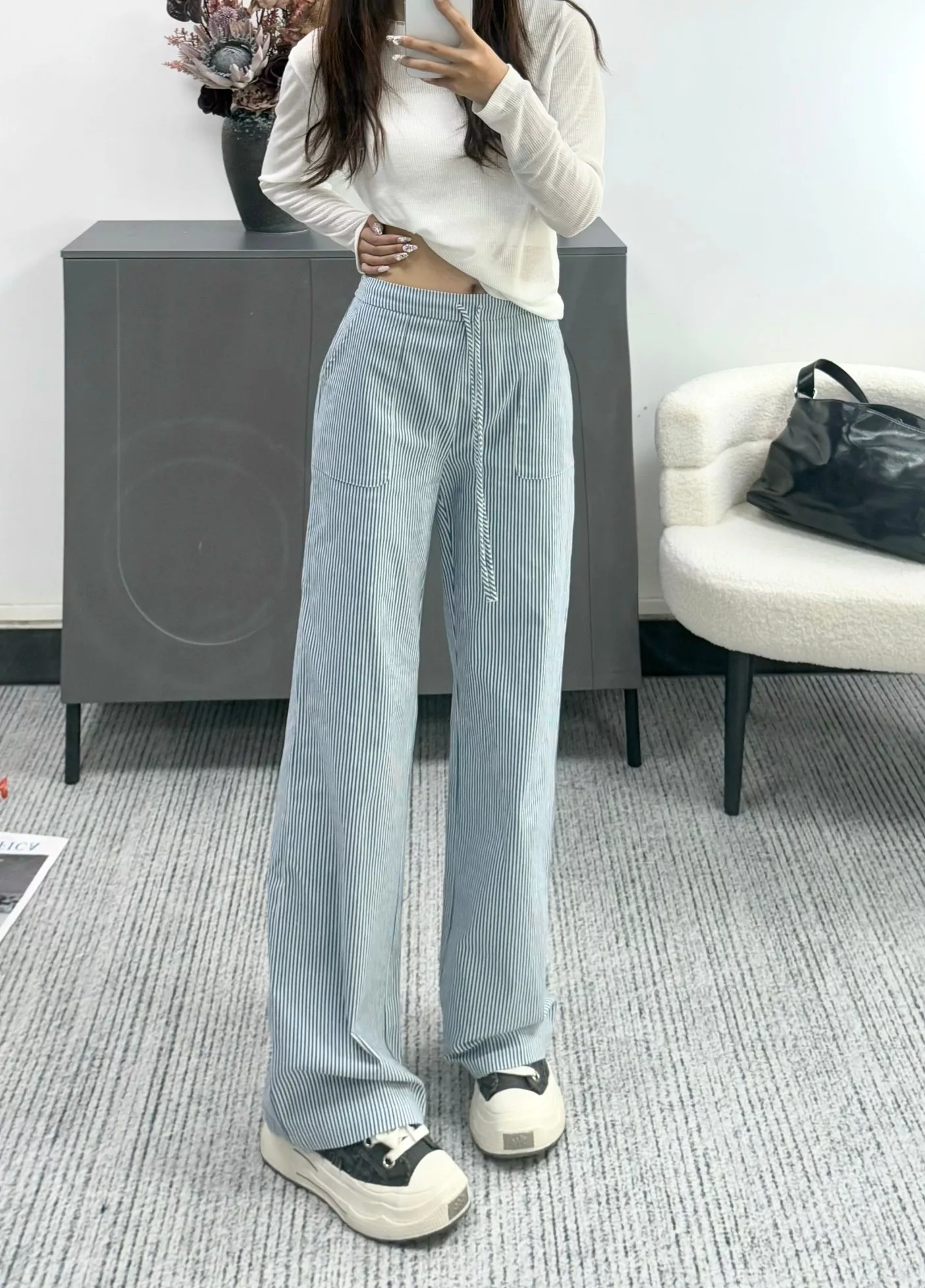 노브랜드 스트라이프 허리밴딩 와이드 팬츠 상세 이미지 15