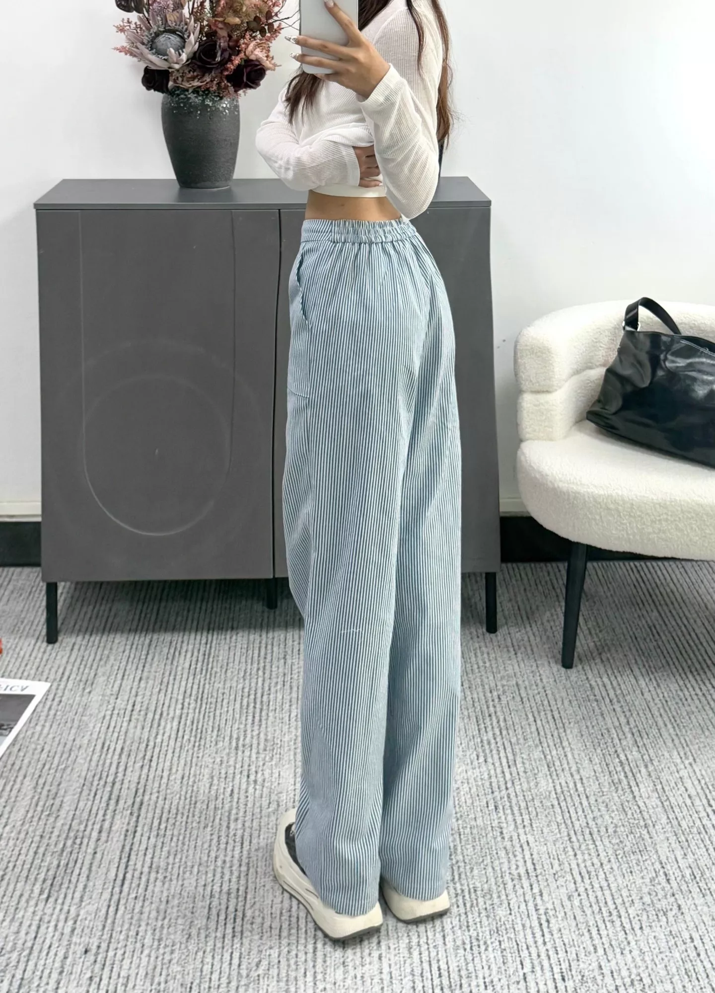 노브랜드 스트라이프 허리밴딩 와이드 팬츠 상세 이미지 14