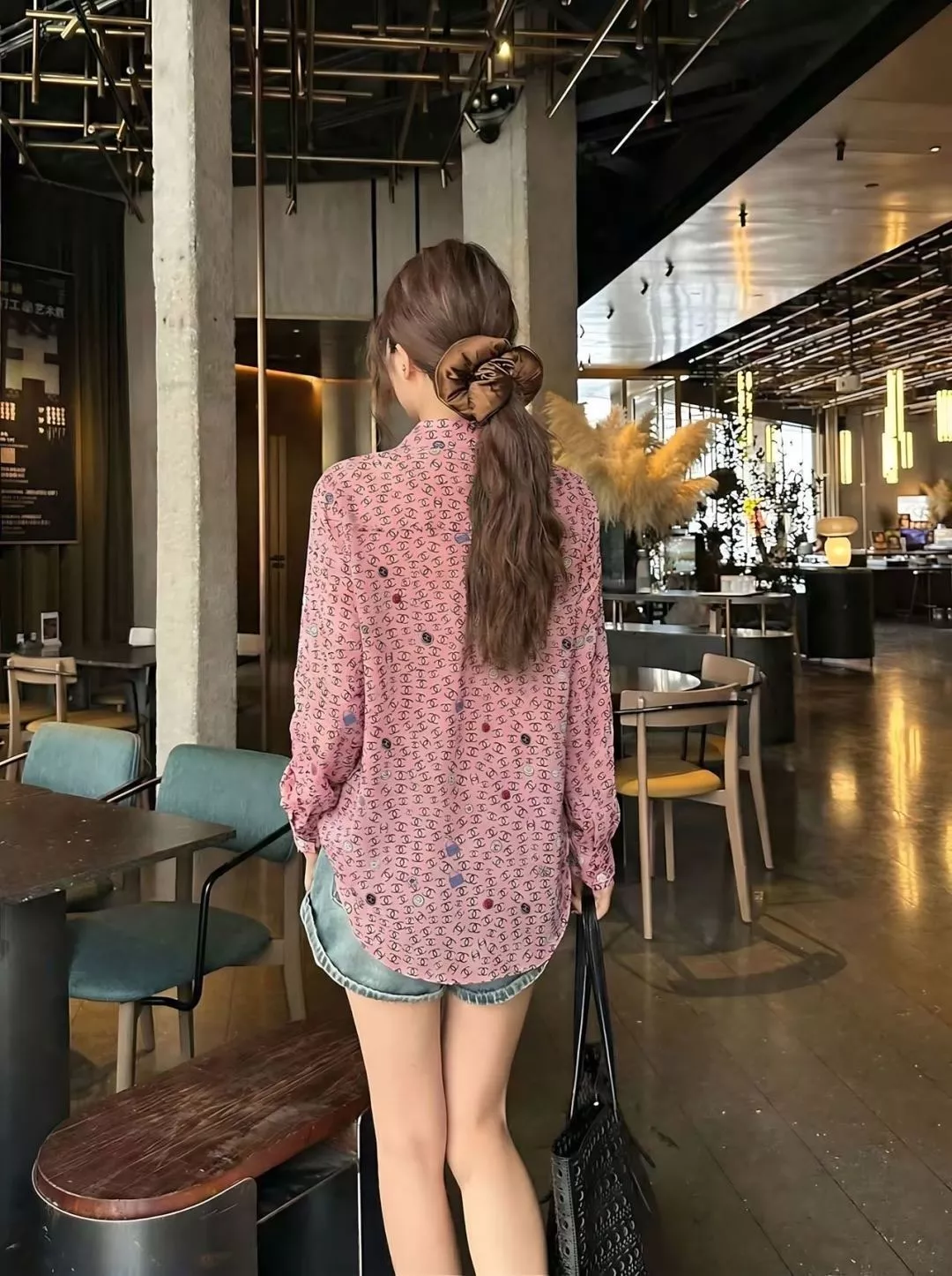 샤넬 잔꽃 프린트 롱슬리브 셔츠 상세 이미지 14