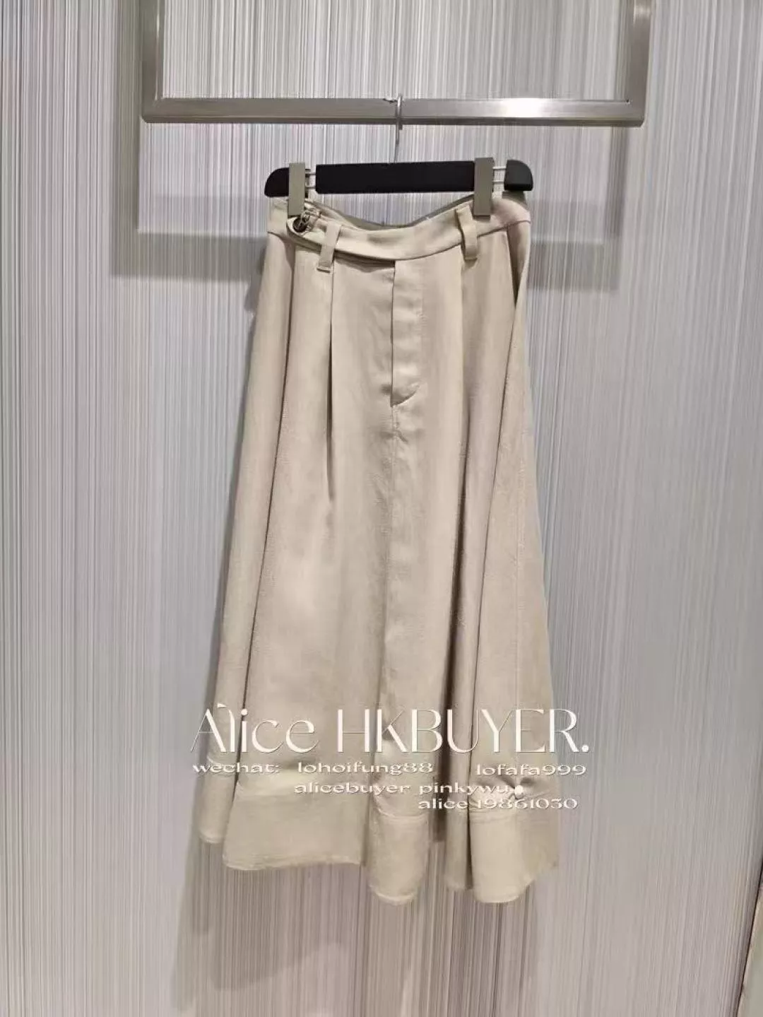 브루넬로쿠치넬리 브이넥 민소매 베스트 스커트 세트 상세 이미지 50