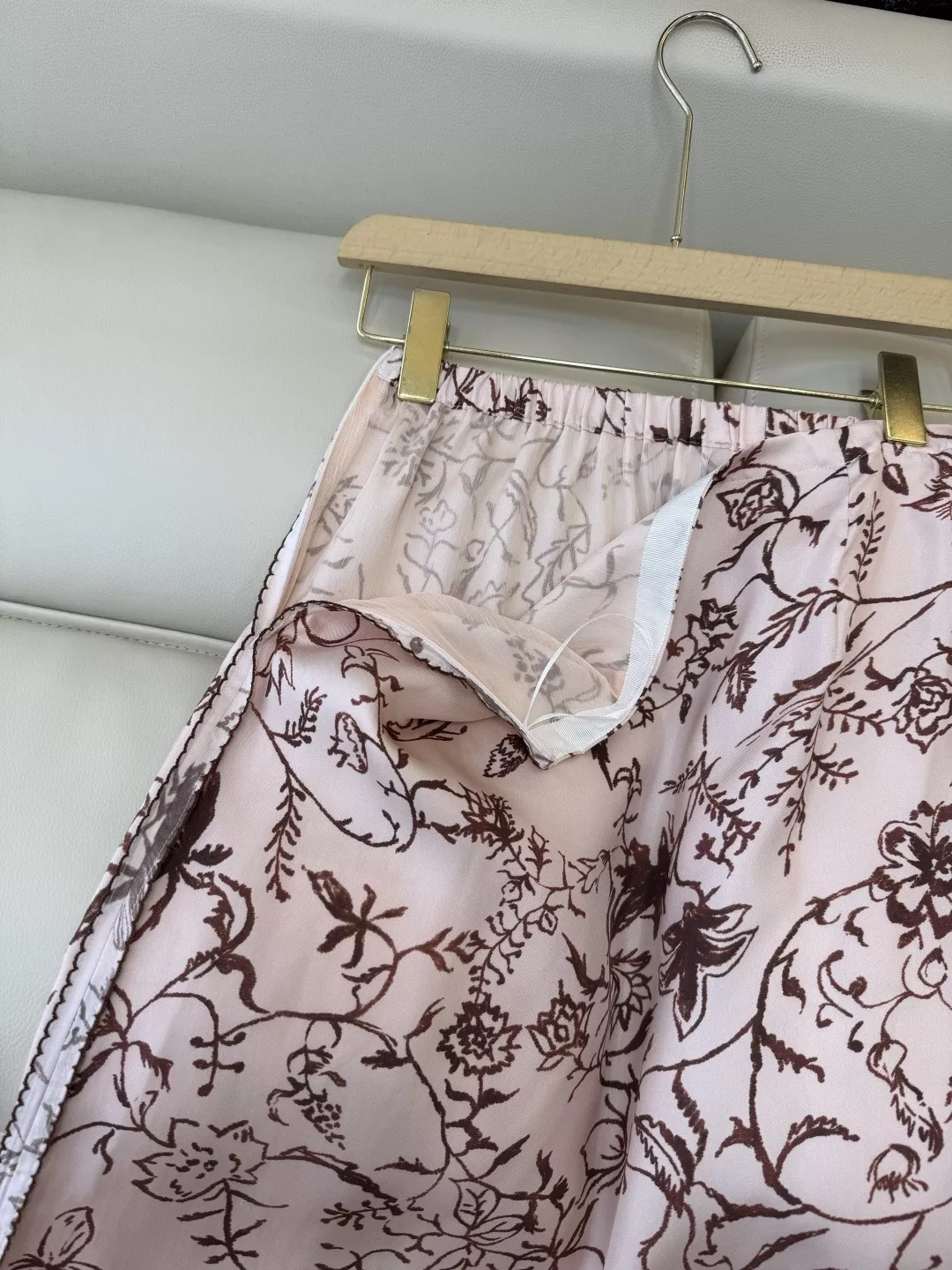 로로피아나 실크 프린트 반스커트 상세 이미지 8