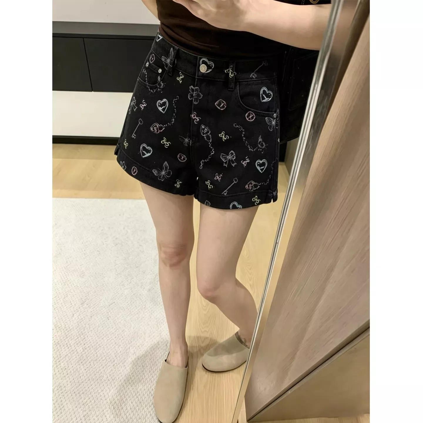 앤앤델만 컬러 그래피티 블랙 데님 쇼츠 상세 이미지 14