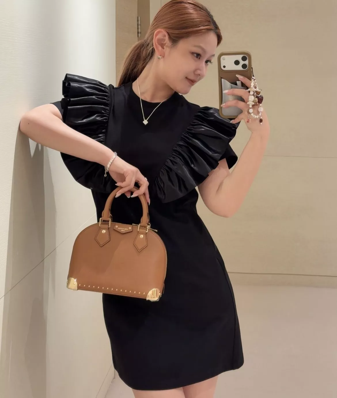 루이비통 코튼 러플 장식 원피스 상세 이미지 20