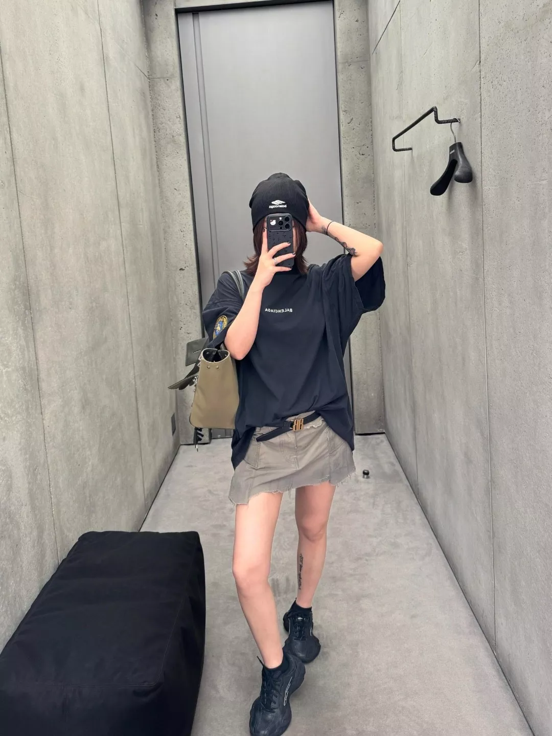 발렌시아가 맨체스터 유나이티드 엠블럼 자수 반소매 상세 이미지 16