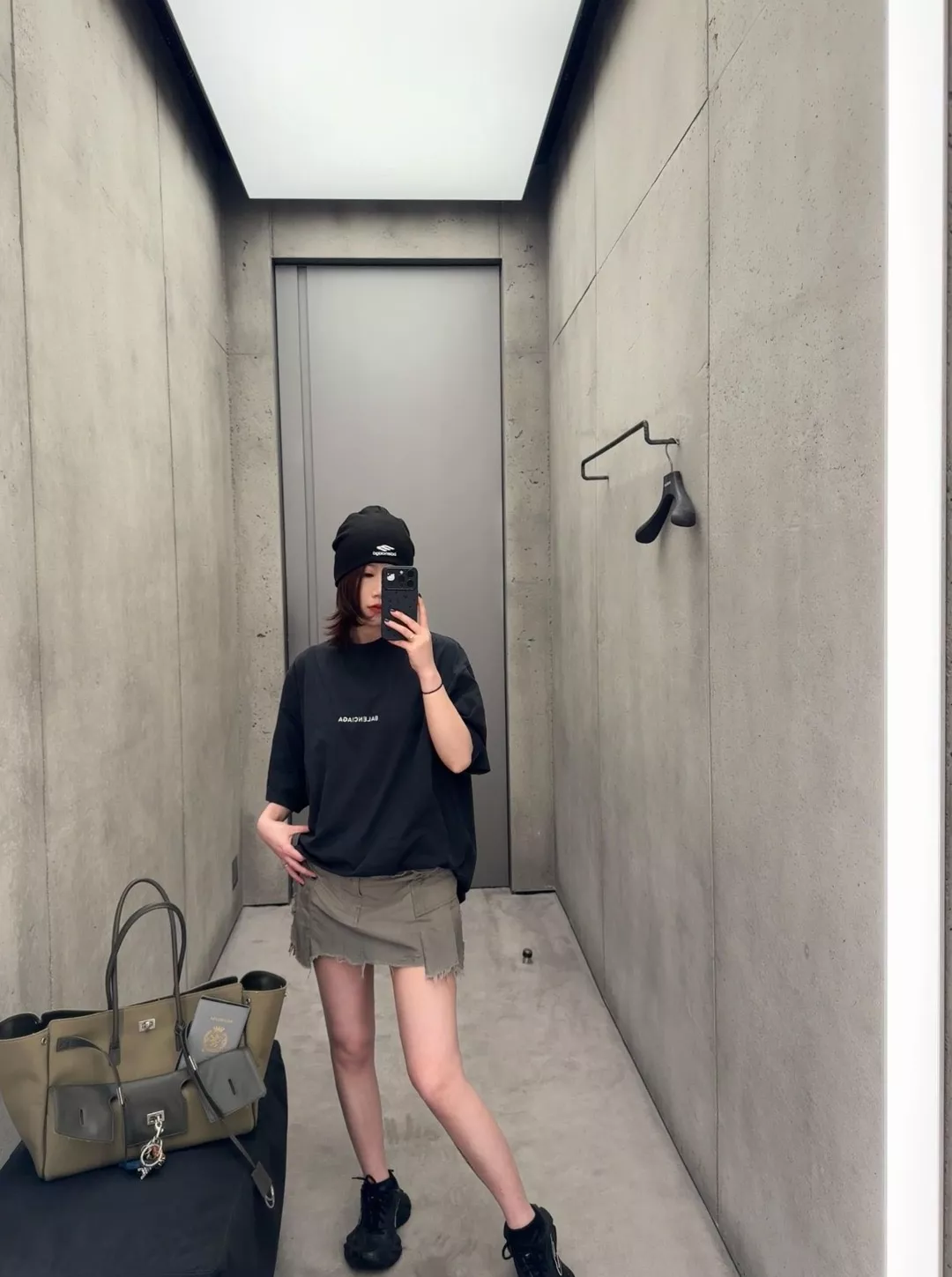 발렌시아가 맨체스터 유나이티드 엠블럼 자수 반소매 상세 이미지 15