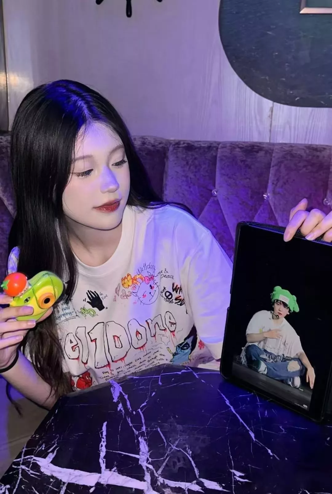 웰던 컬러 그래피티 핸드페인팅 프린트 반소매 상세 이미지 13