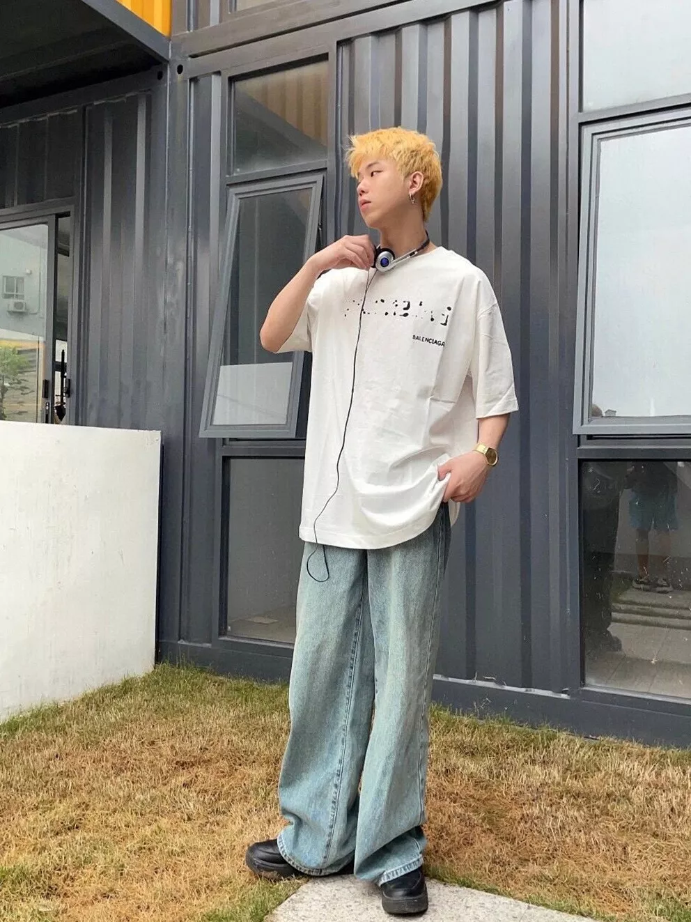 발렌시아가 블러 프린트 오버핏 반팔 상세 이미지 16