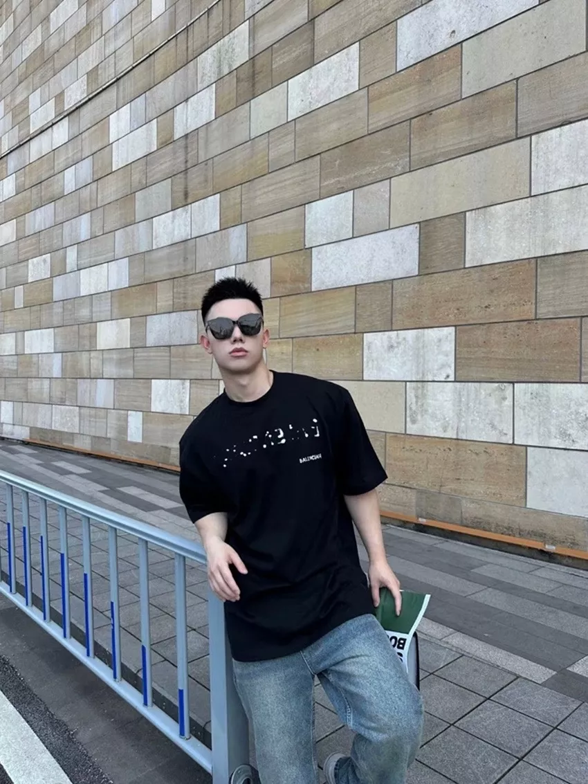 발렌시아가 블러 프린트 드롭숄더 반소매 상세 이미지 12