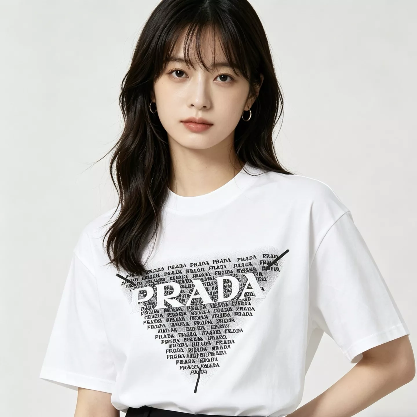 프라다 삼각 로고 자수 반소매 상의 상세 이미지 16