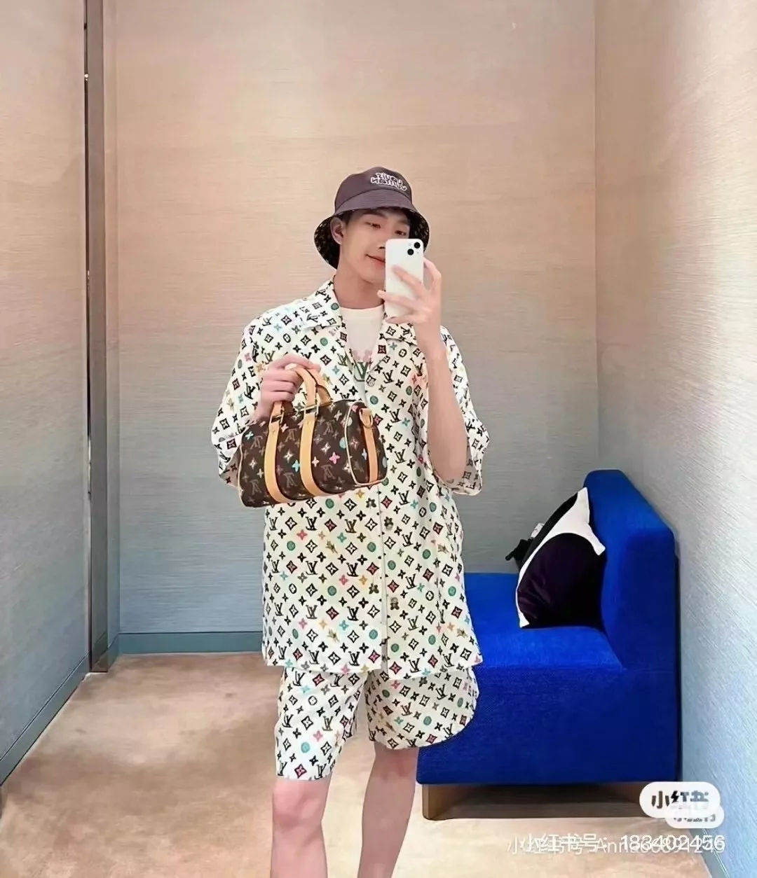 루이비통 협업 프린트 실크 쇼츠 상세 이미지 15