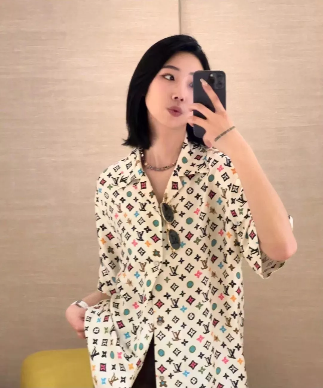루이비통 협업 프린트 실크 쇼츠 상세 이미지 13