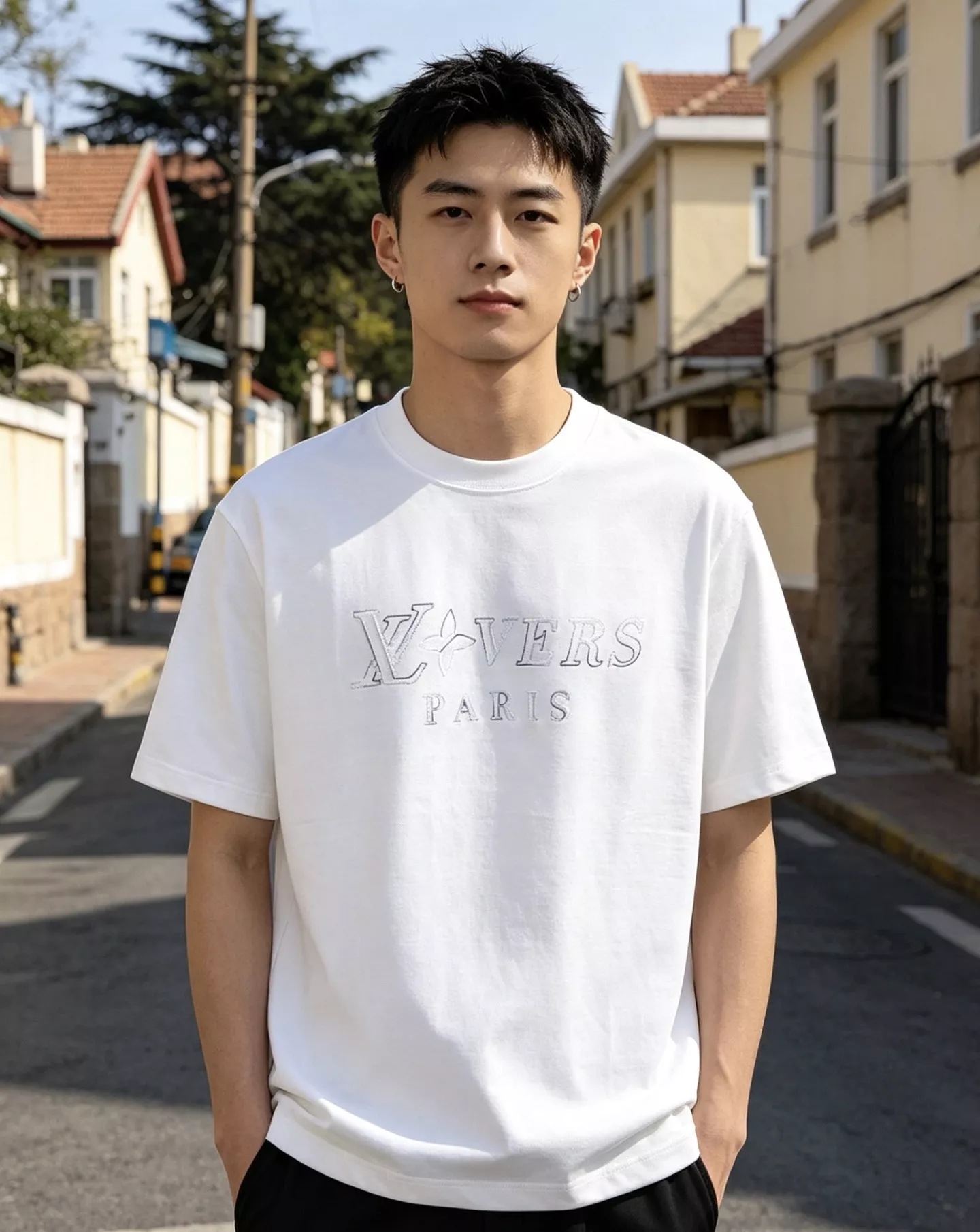 루이비통 그라데이션 로고 자수 반소매 상의 상세 이미지 15