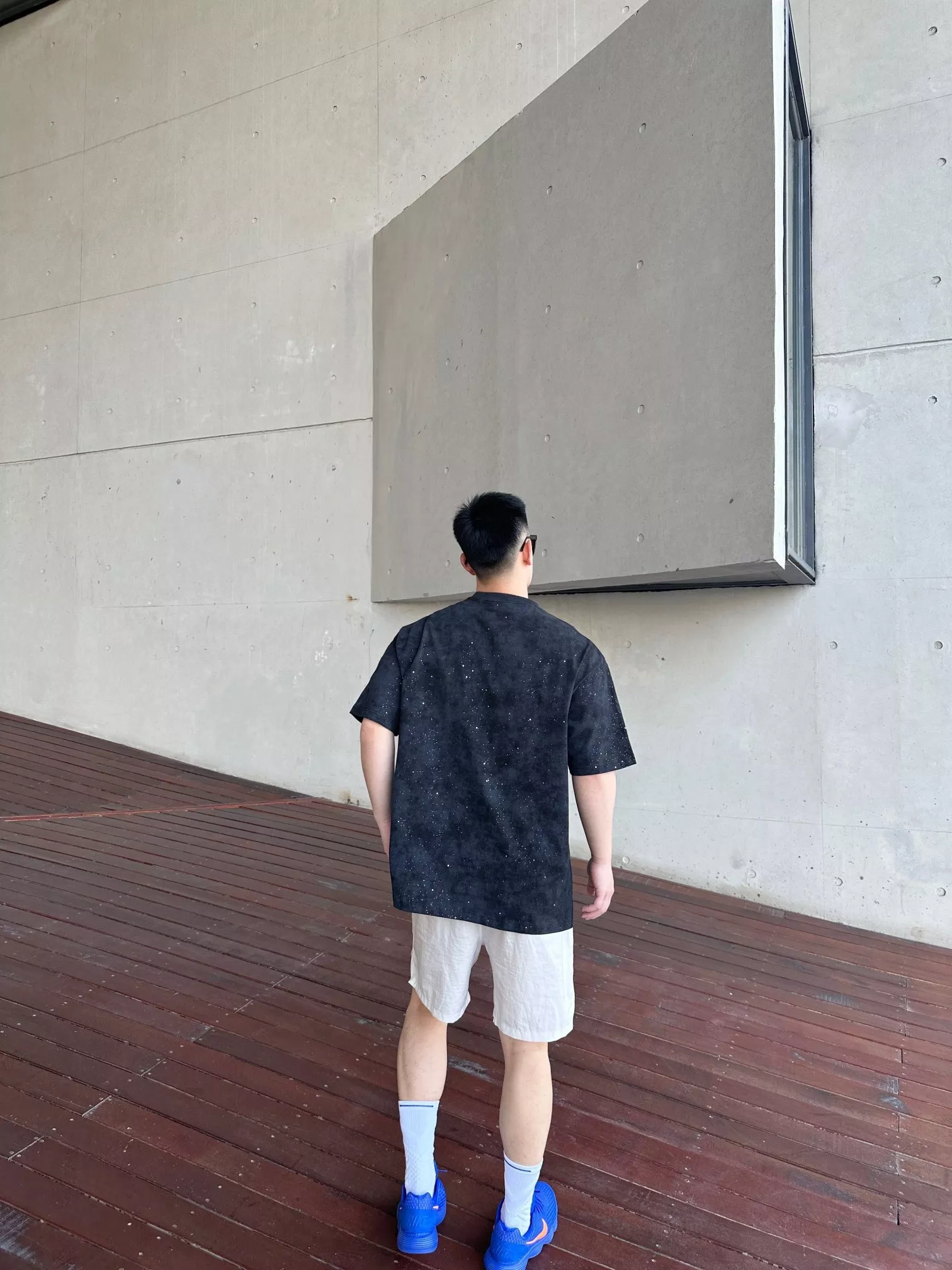 발렌시아가 렌더링 스타 자수 로고 반팔 상세 이미지 16