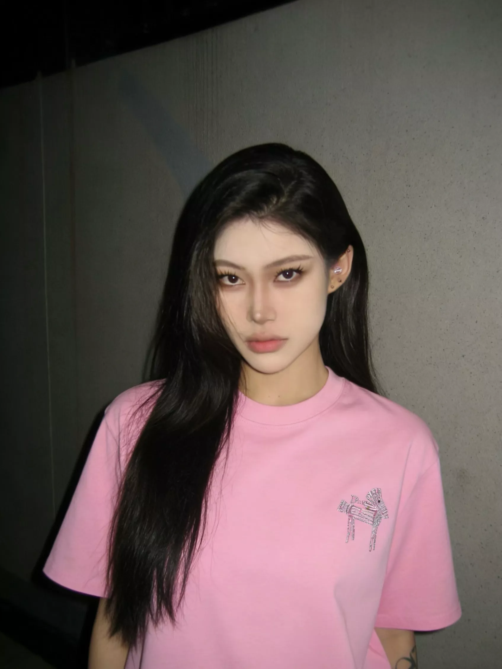 디올 배색 자수 로고 반소매 티셔츠 상세 이미지 12