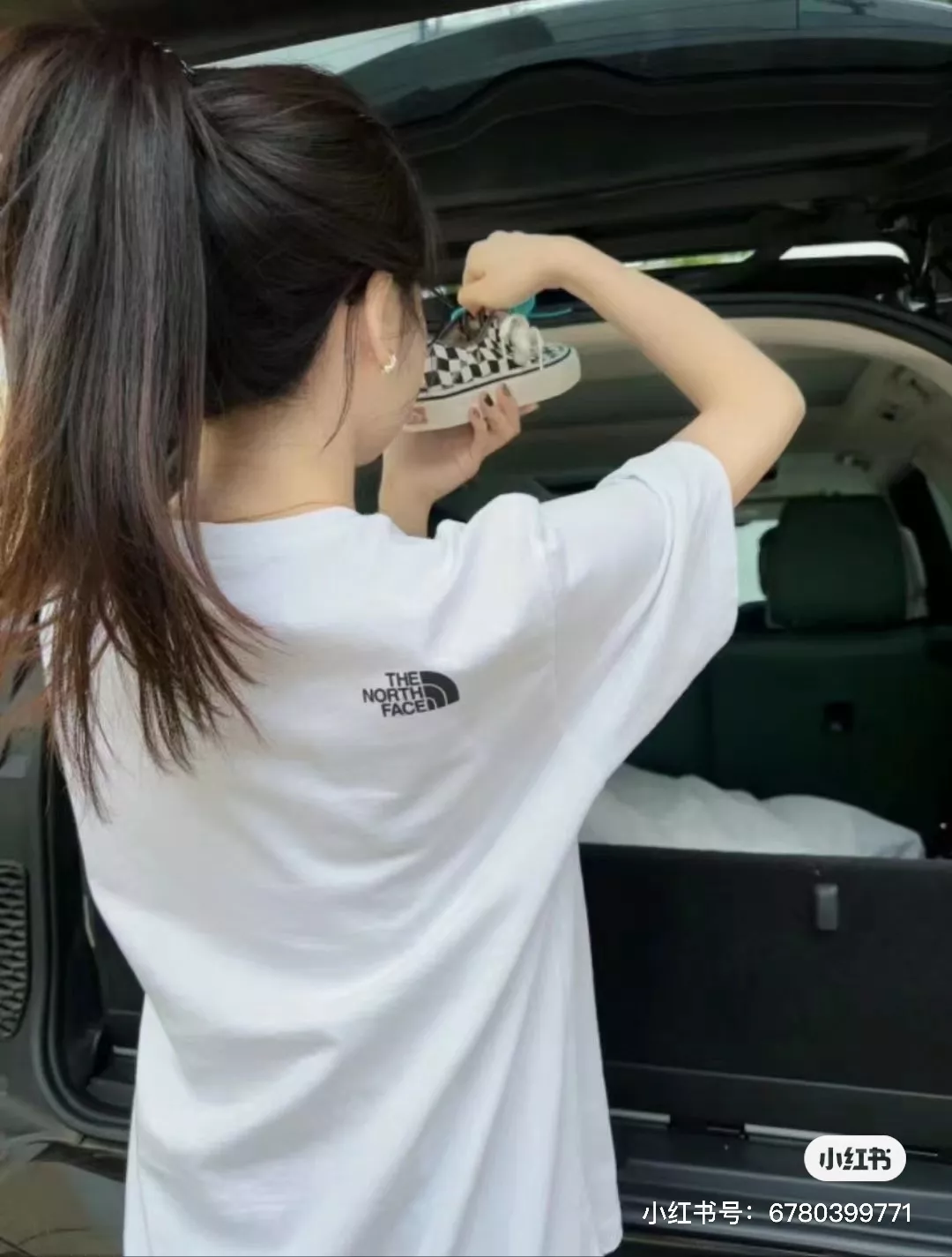노스페이스 클래식 로고 프린트 반소매 상세 이미지 14