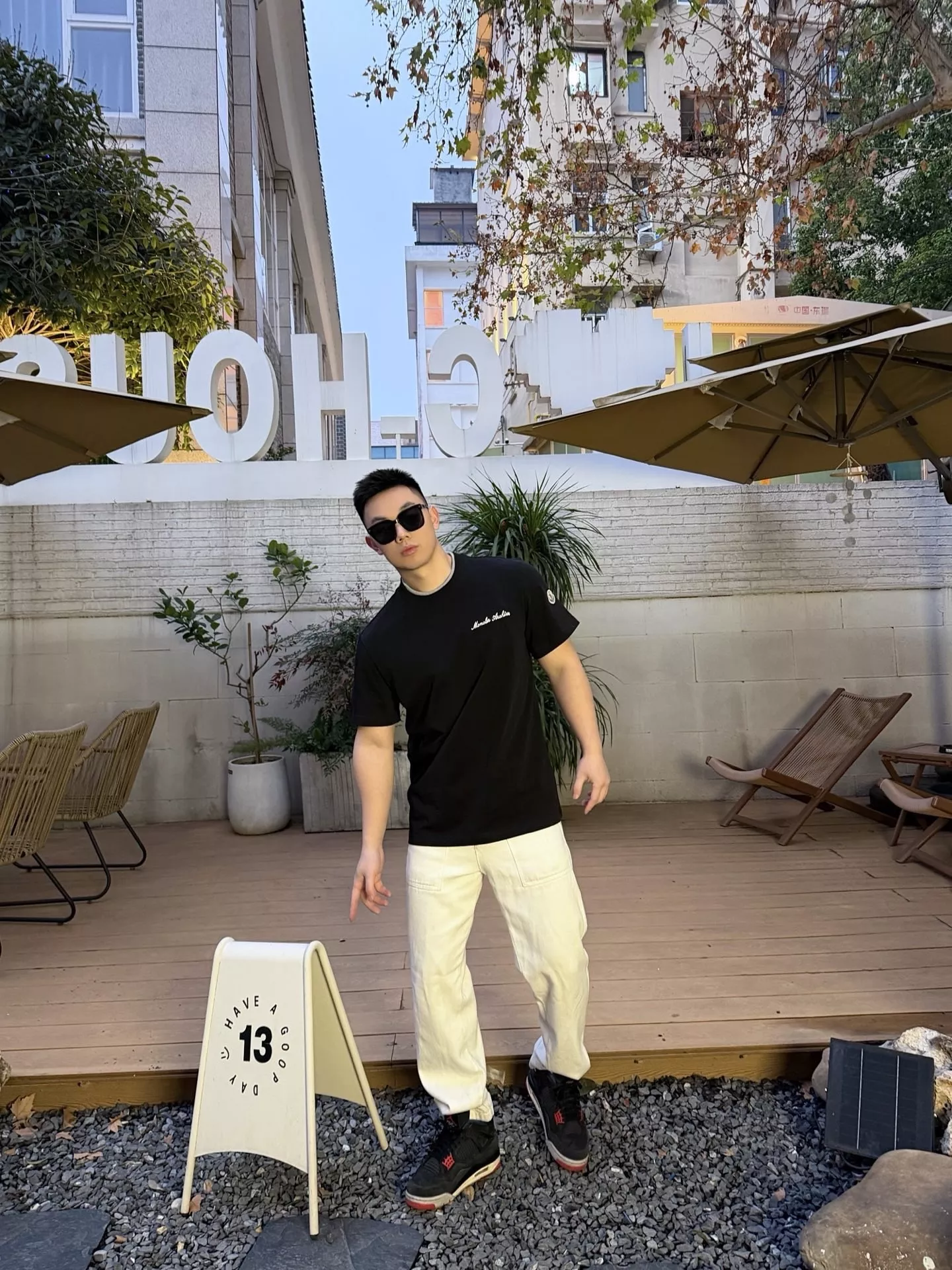 몽클레어 자수 로고 레이어드 반소매 티셔츠 상세 이미지 11