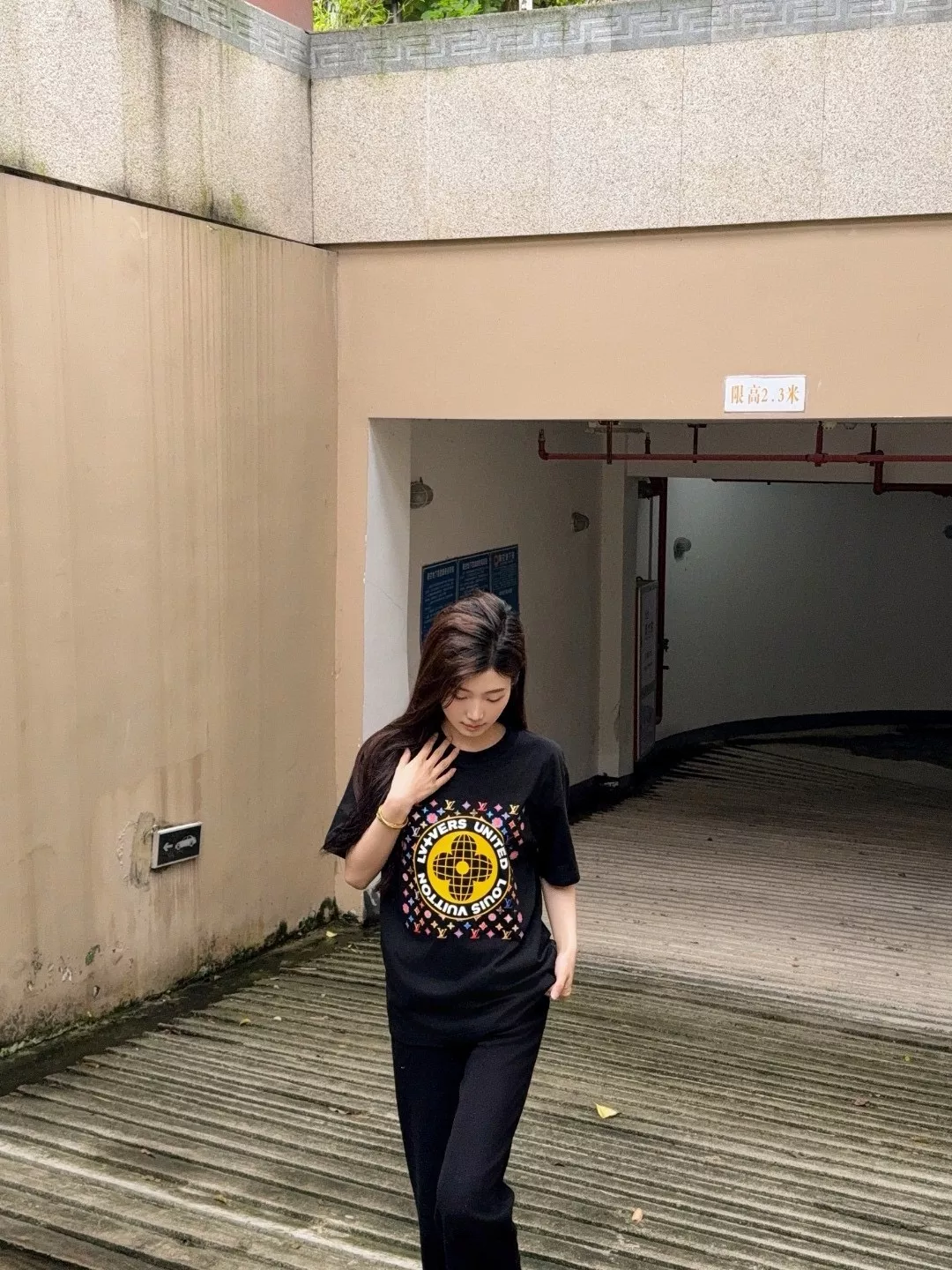 루이비통 인쇄 로고 레터링 반소매 상세 이미지 13