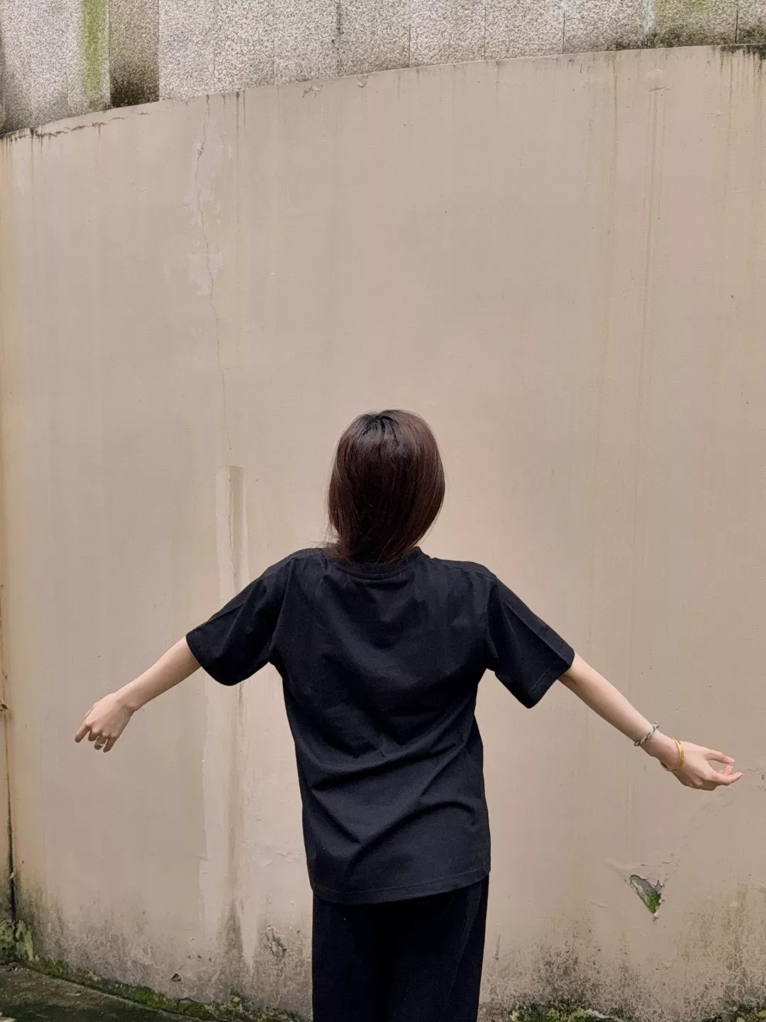 루이비통 인쇄 로고 레터링 반소매 상세 이미지 19