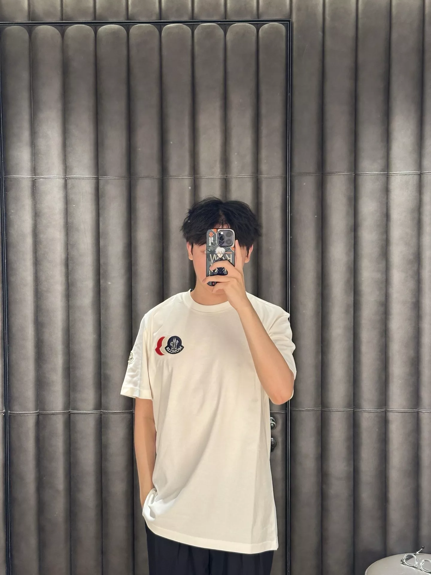 몽클레어 남성 자수 삼색 로고 코튼 티셔츠 상세 이미지 32