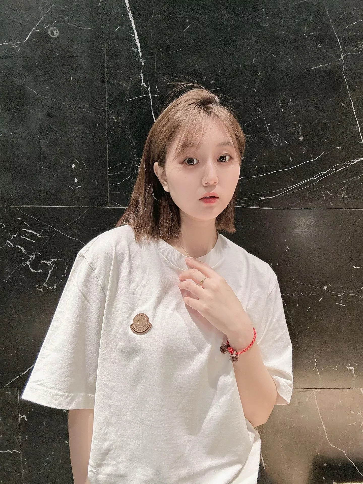 몽클레어 남성 로고 패치 코튼 티셔츠 상세 이미지 15