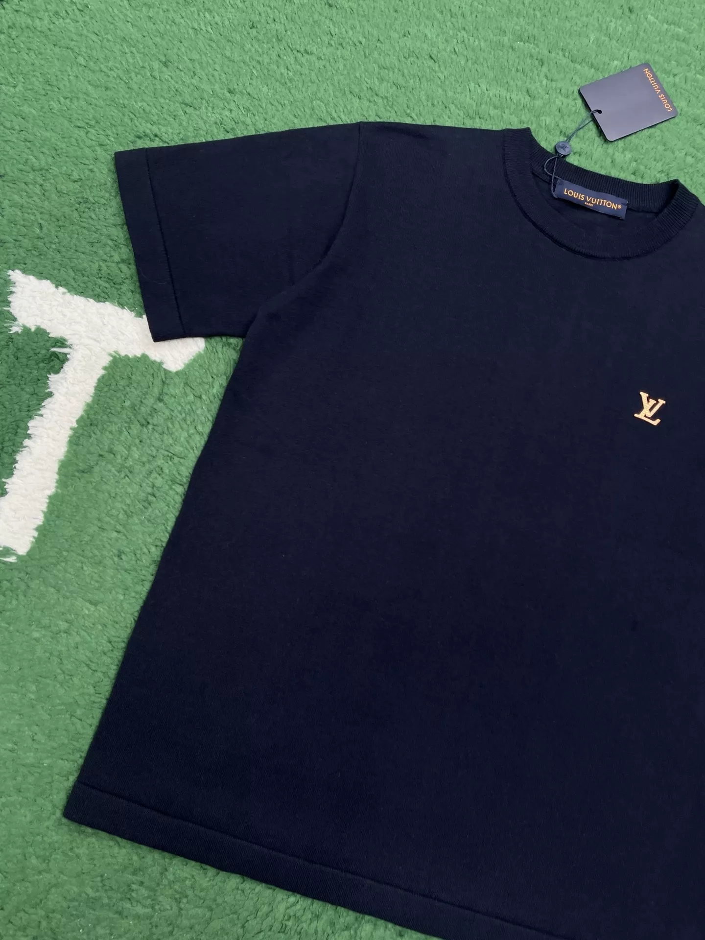 루이비통 로고 포인트 반소매 라운드 티셔츠 상세 이미지 5
