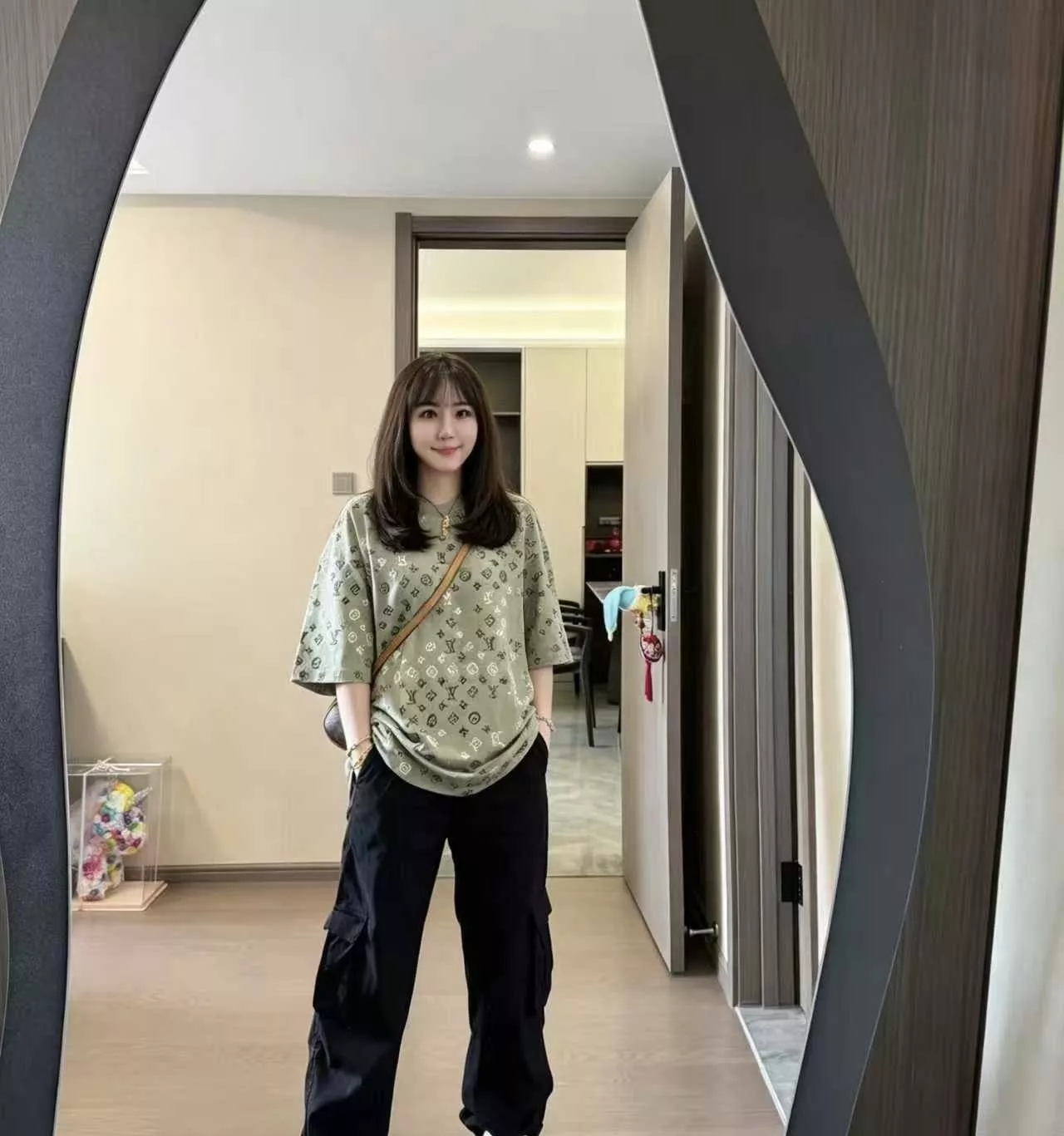 루이비통 모노그램 그라데이션 반소매 상세 이미지 14