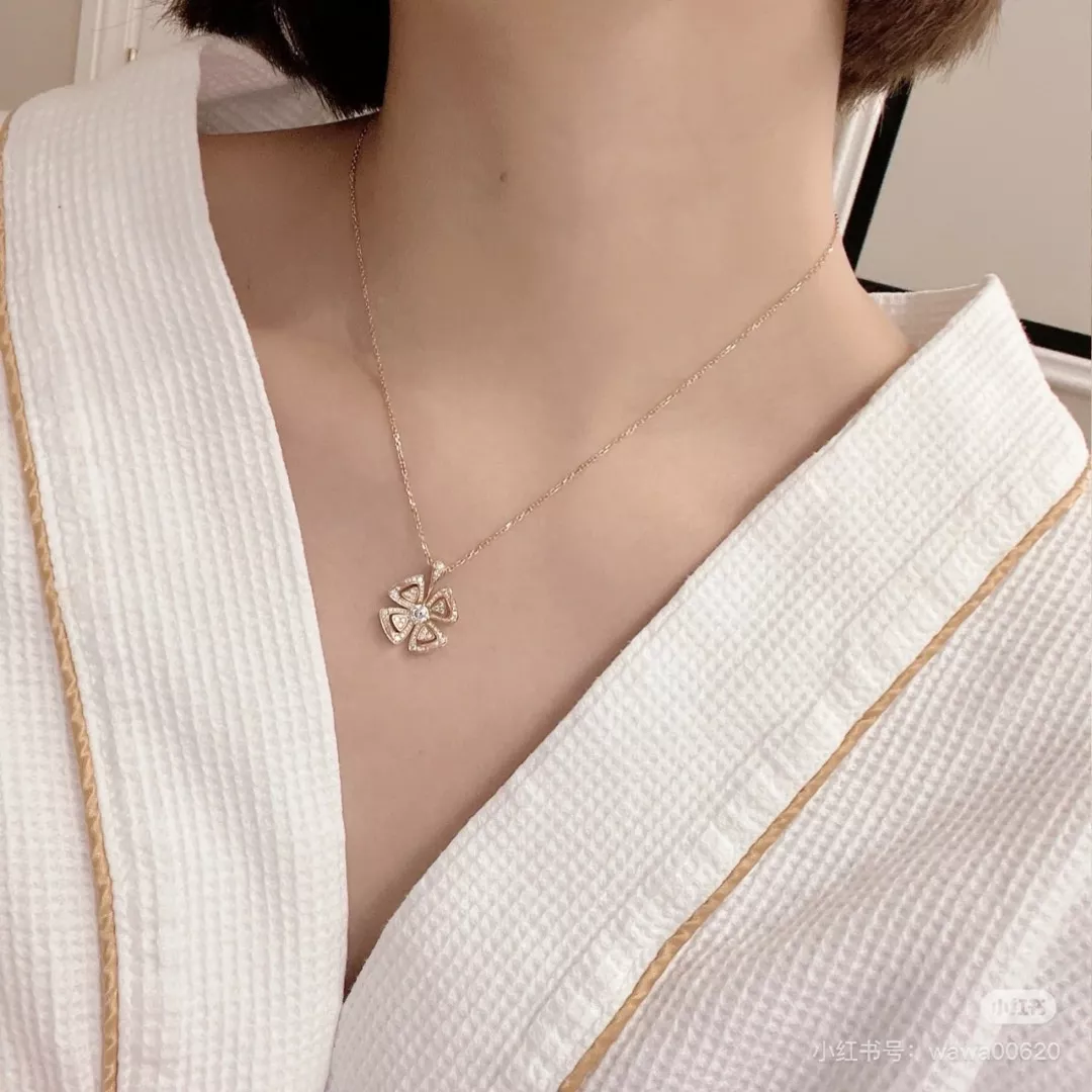 불가리 클로버 모티브 주얼리 세트 상세 이미지 10