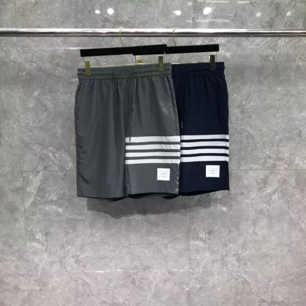 톰브라운 사선 스트라이프 비치 쇼츠