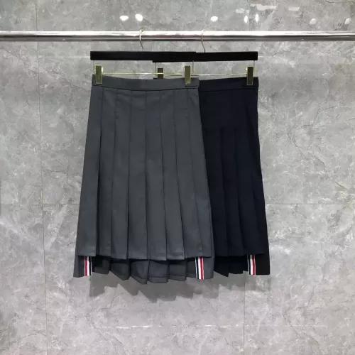 톰브라운 삼선 안감 플리츠 스커트