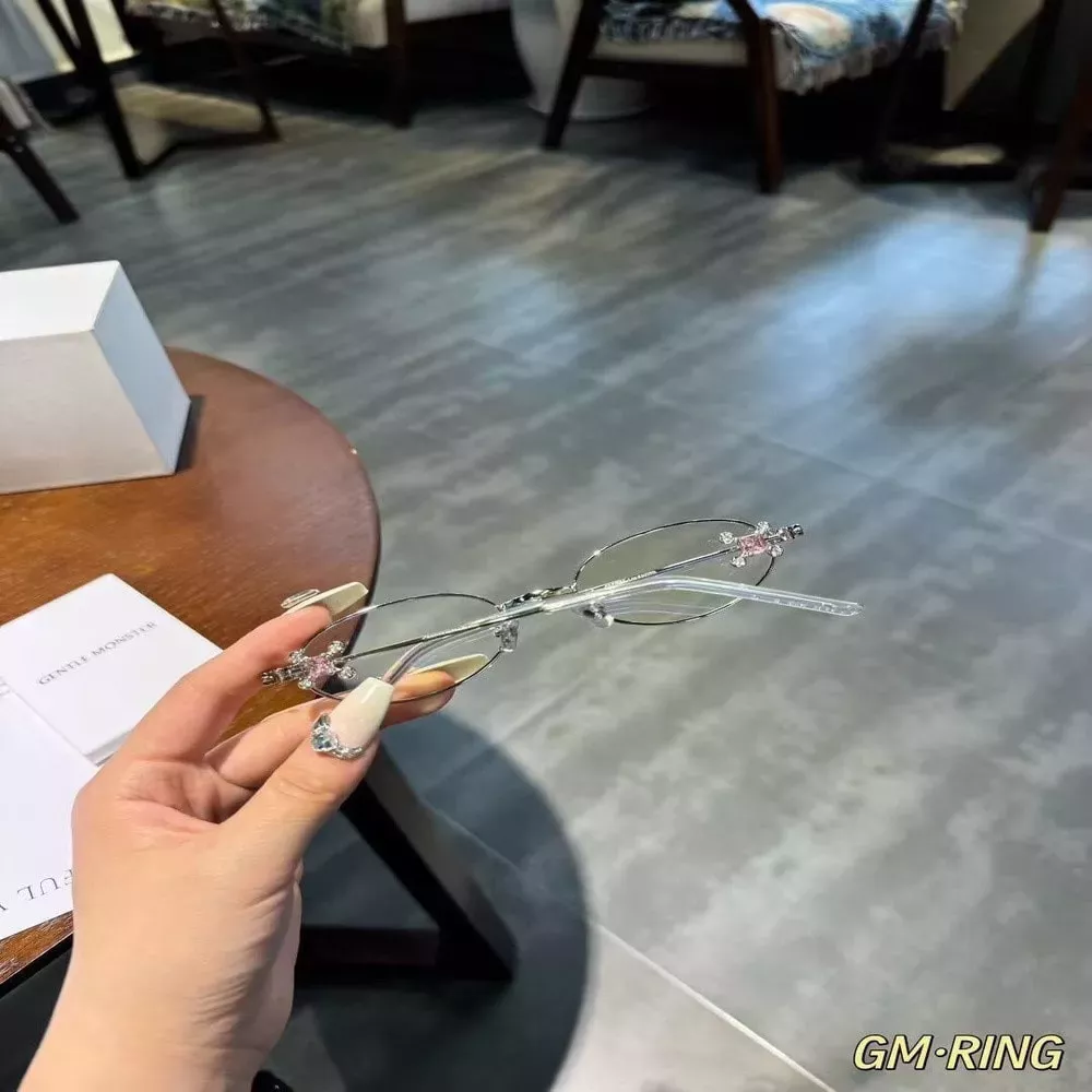 젠틀몬스터 무테 주얼 장식 아이웨어