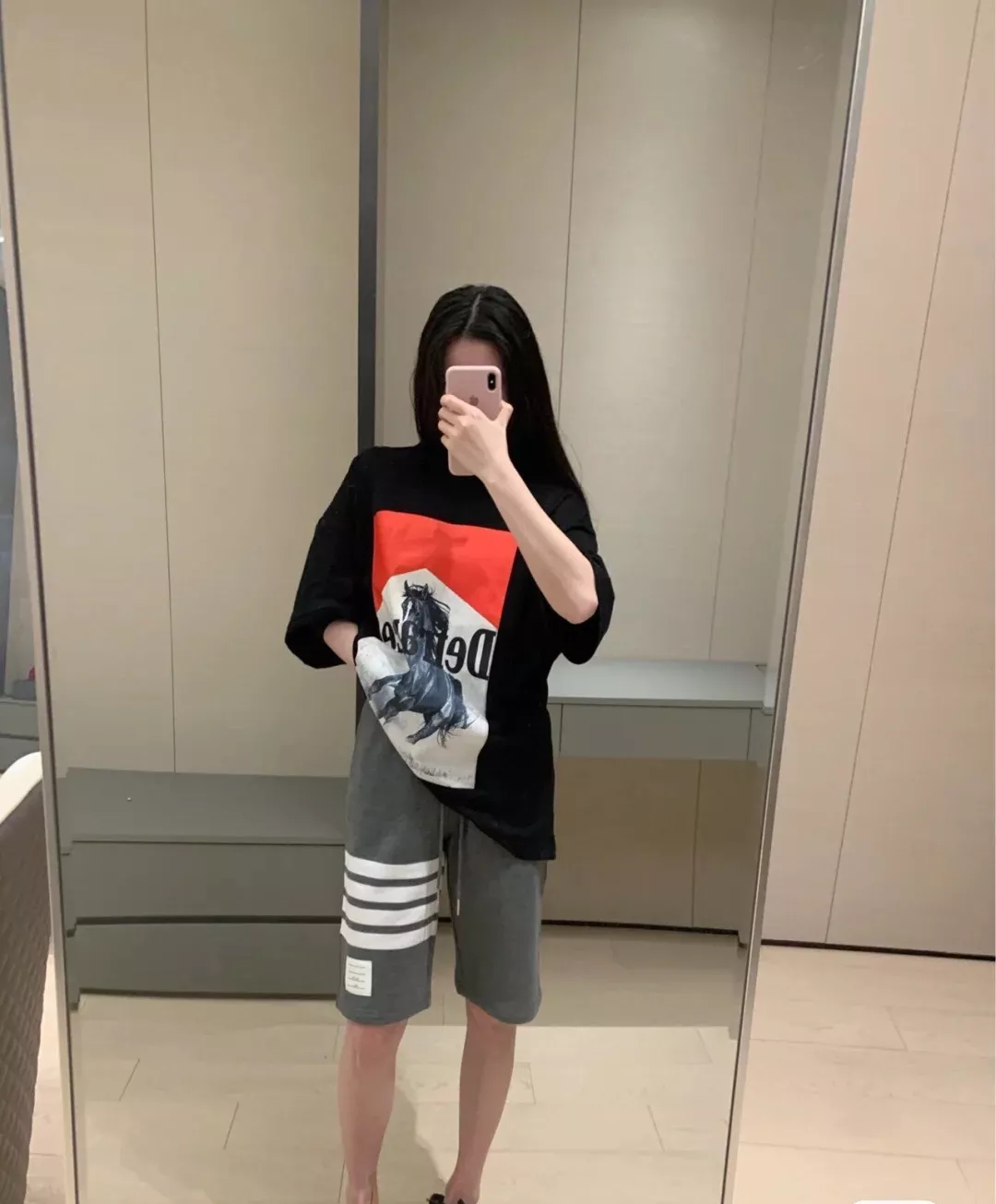 톰브라운 클래식 사선 스트라이프 쇼츠 상세 이미지 7