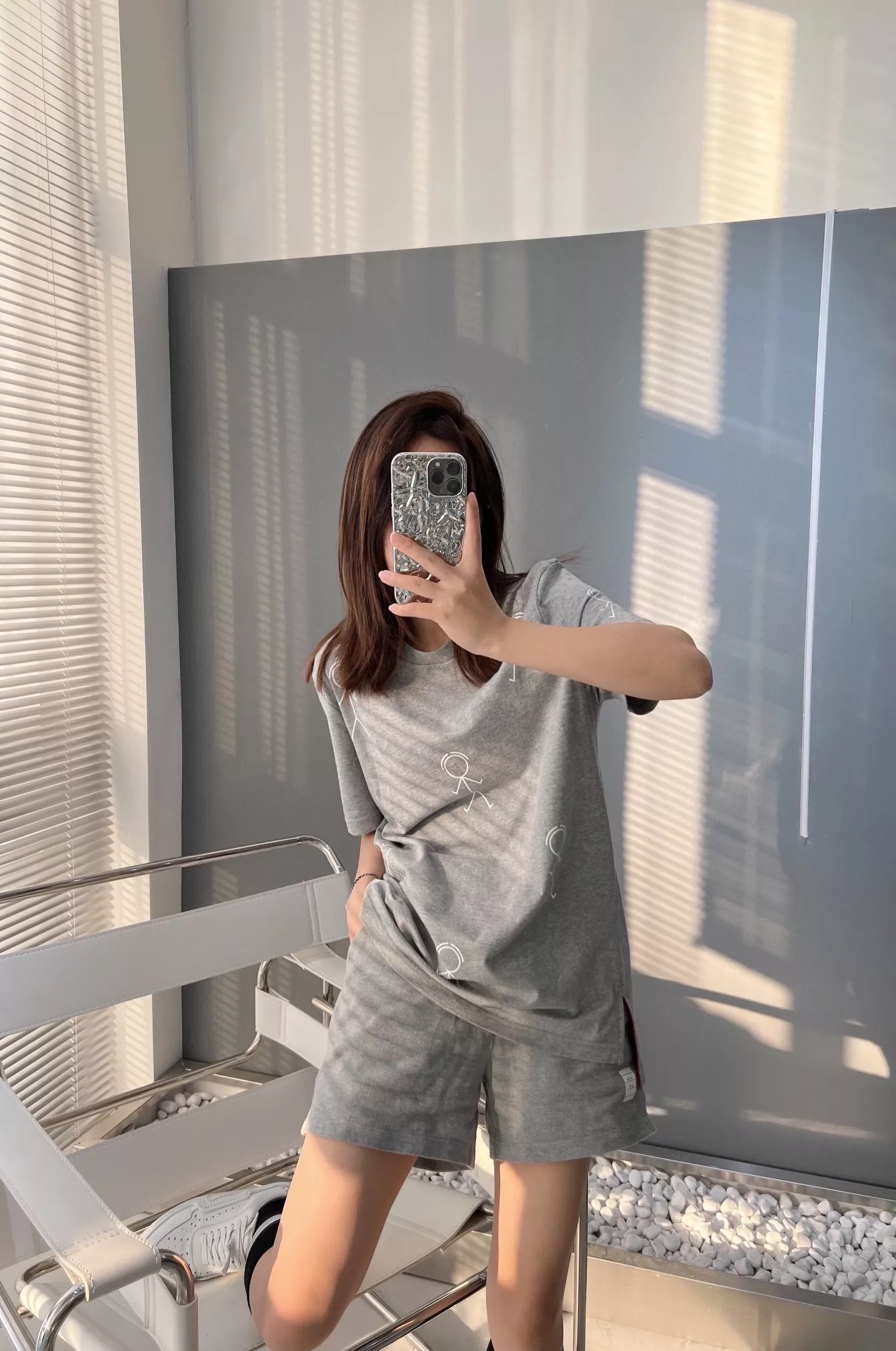 톰브라운 파이어맨 프린팅 반소매 티셔츠 상세 이미지 34