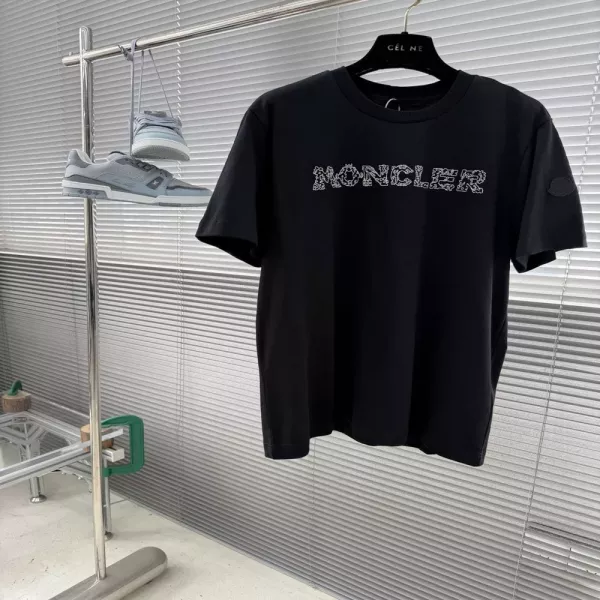 몽클레어 우주 자수 로고 코튼 라운드 티셔츠