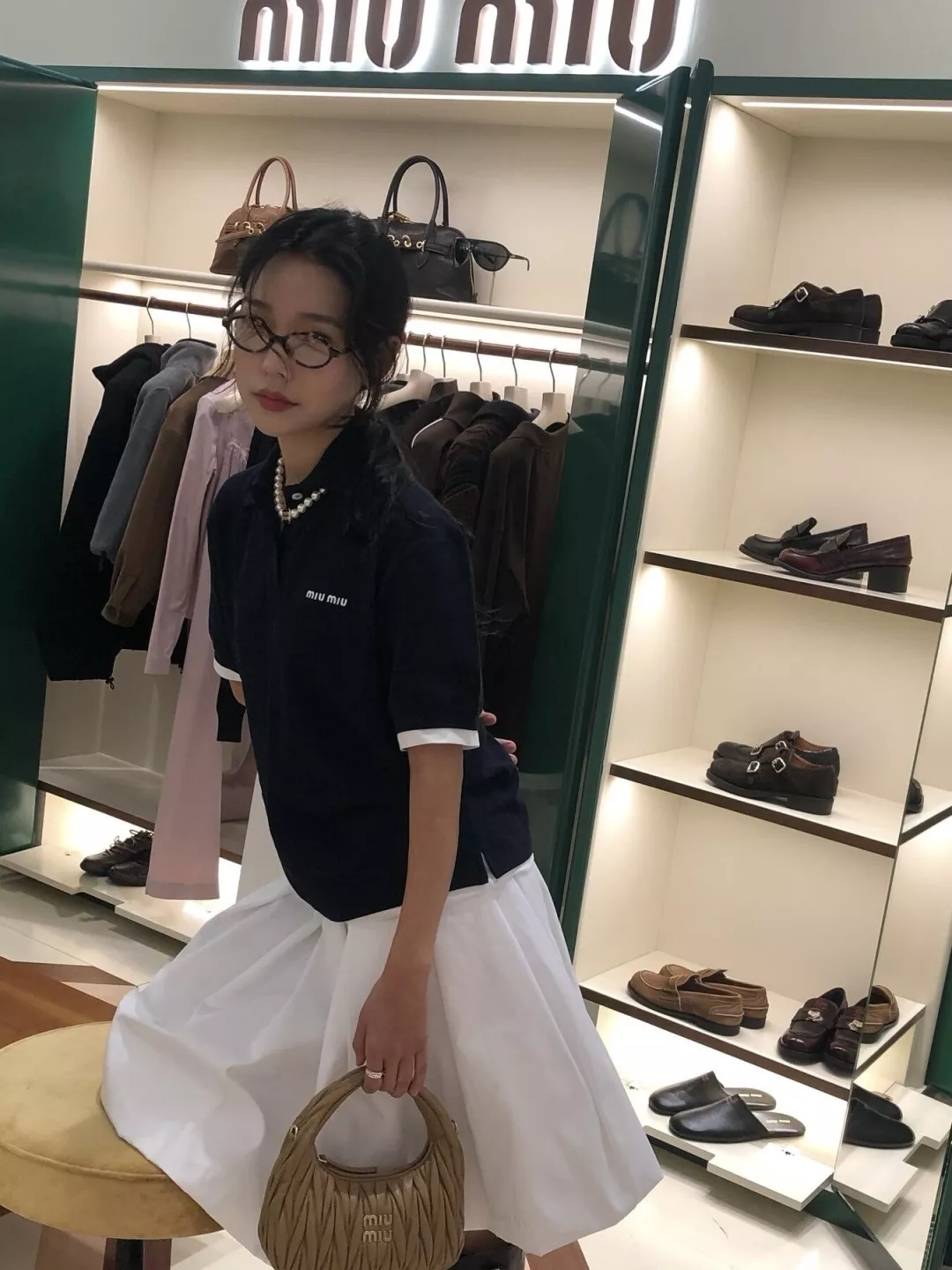 미우미우 클래식 로고 자수 배색 폴로 상의 상세 이미지 18