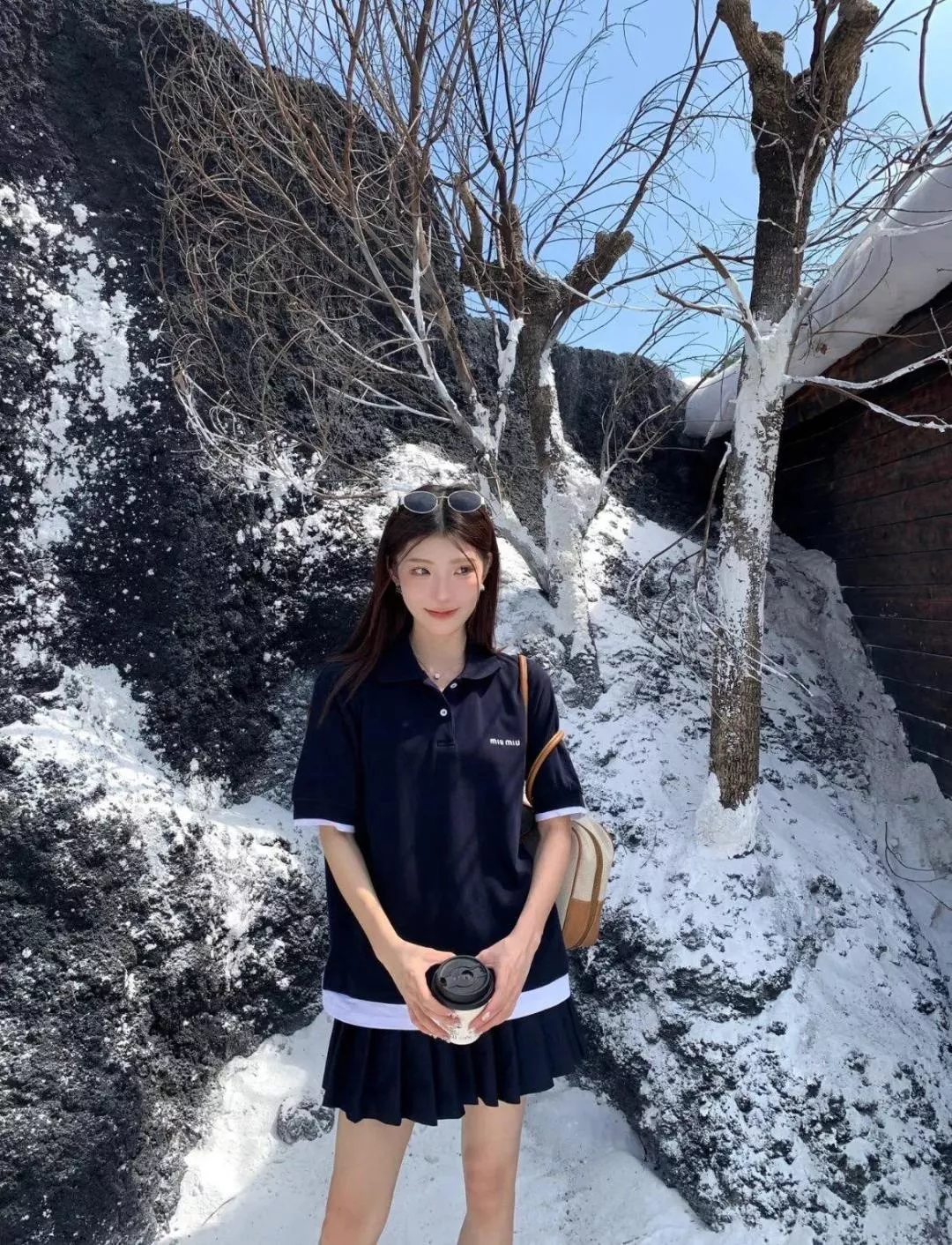 미우미우 클래식 로고 자수 배색 폴로 상의 상세 이미지 15
