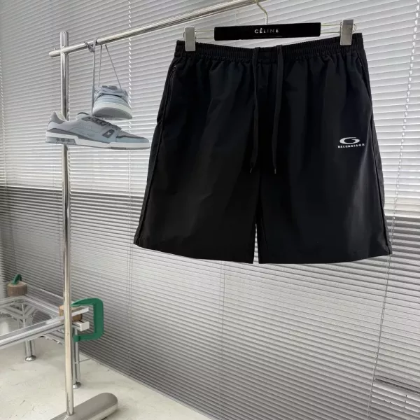 발렌시아가 루프 스포츠 아이콘 자수 쇼츠