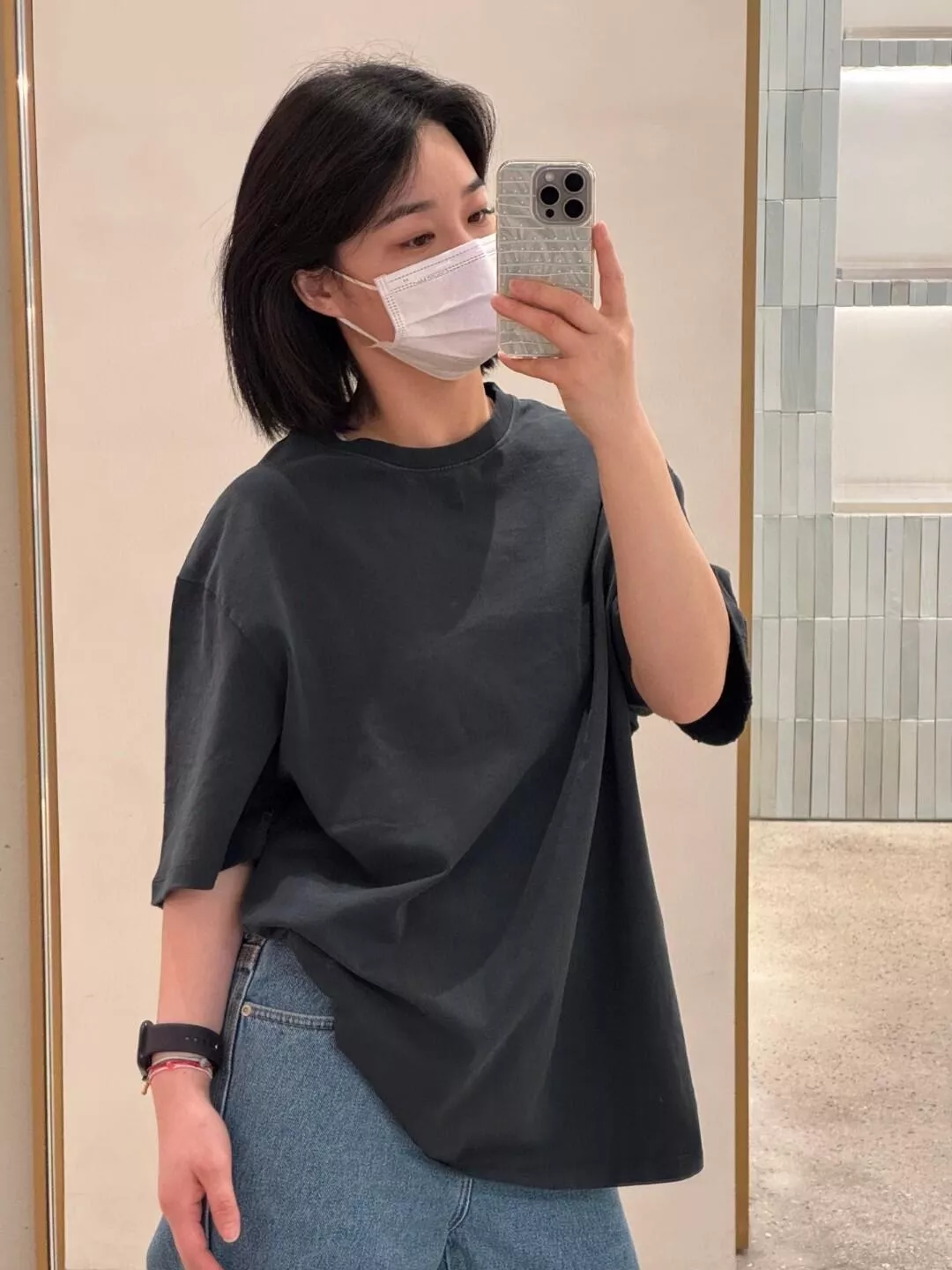로에베 레이저 번아웃 패턴 라운드넥 반소매 티셔츠 상세 이미지 13