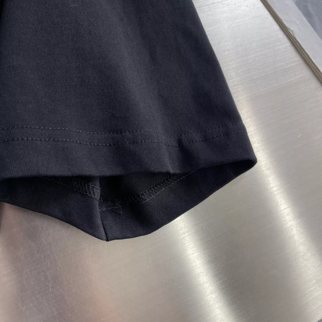 칼라거펠트 클래식 로고 입체 프린팅 티셔츠 상세 이미지 5