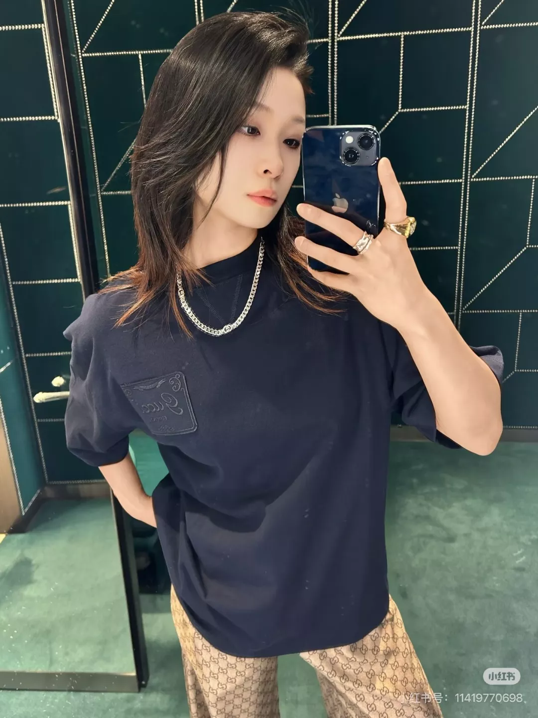 구찌 GG 자카드 패치 라운드 반소매 상세 이미지 18