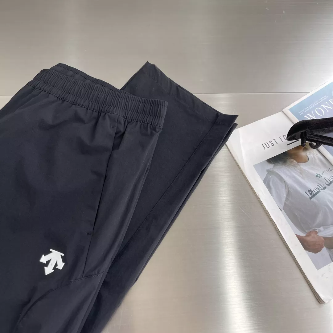 데상트 남성 속건 스포츠 팬츠 상세 이미지 2
